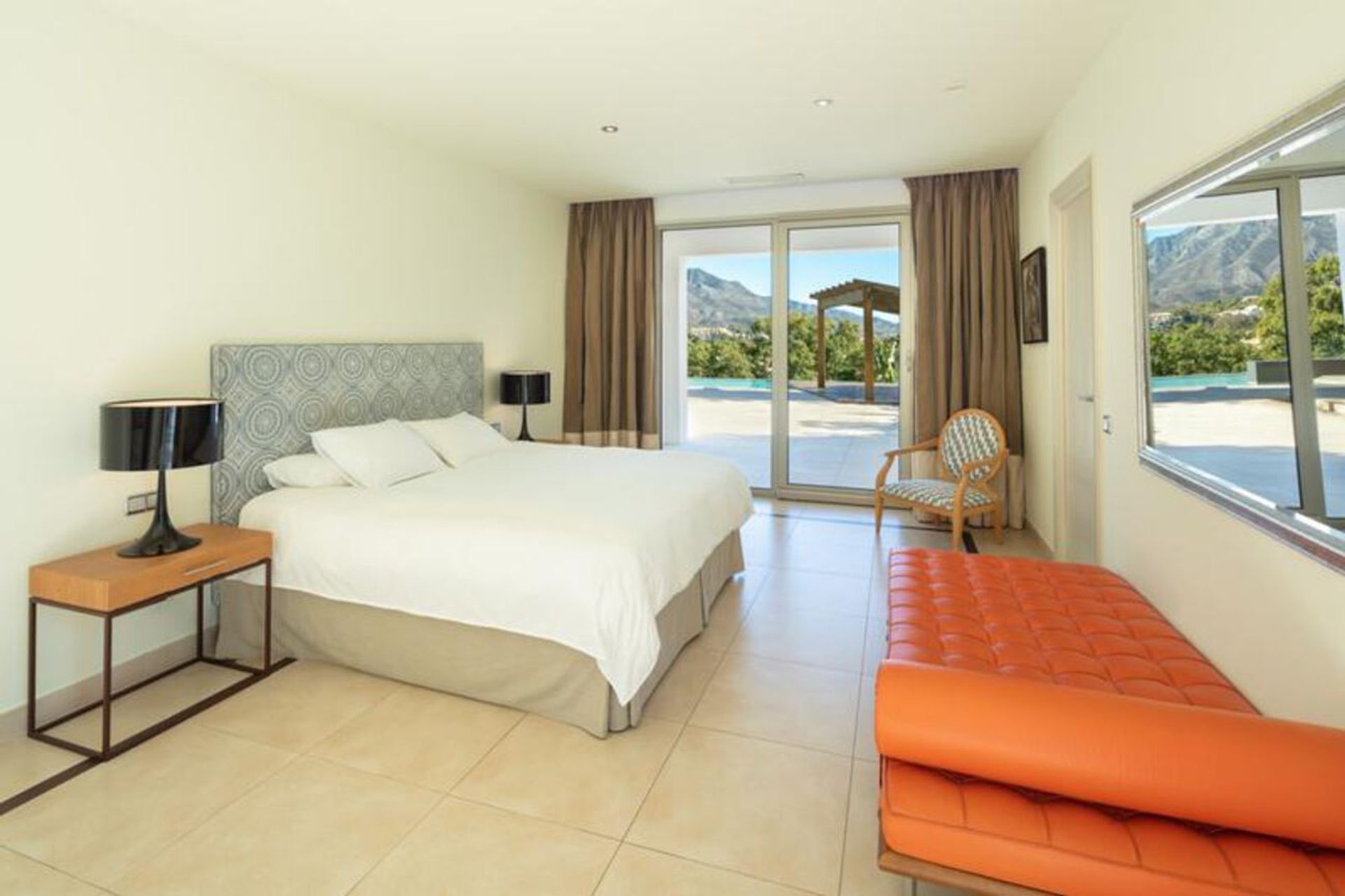 Haus im Marbella, Andalucía 11285948