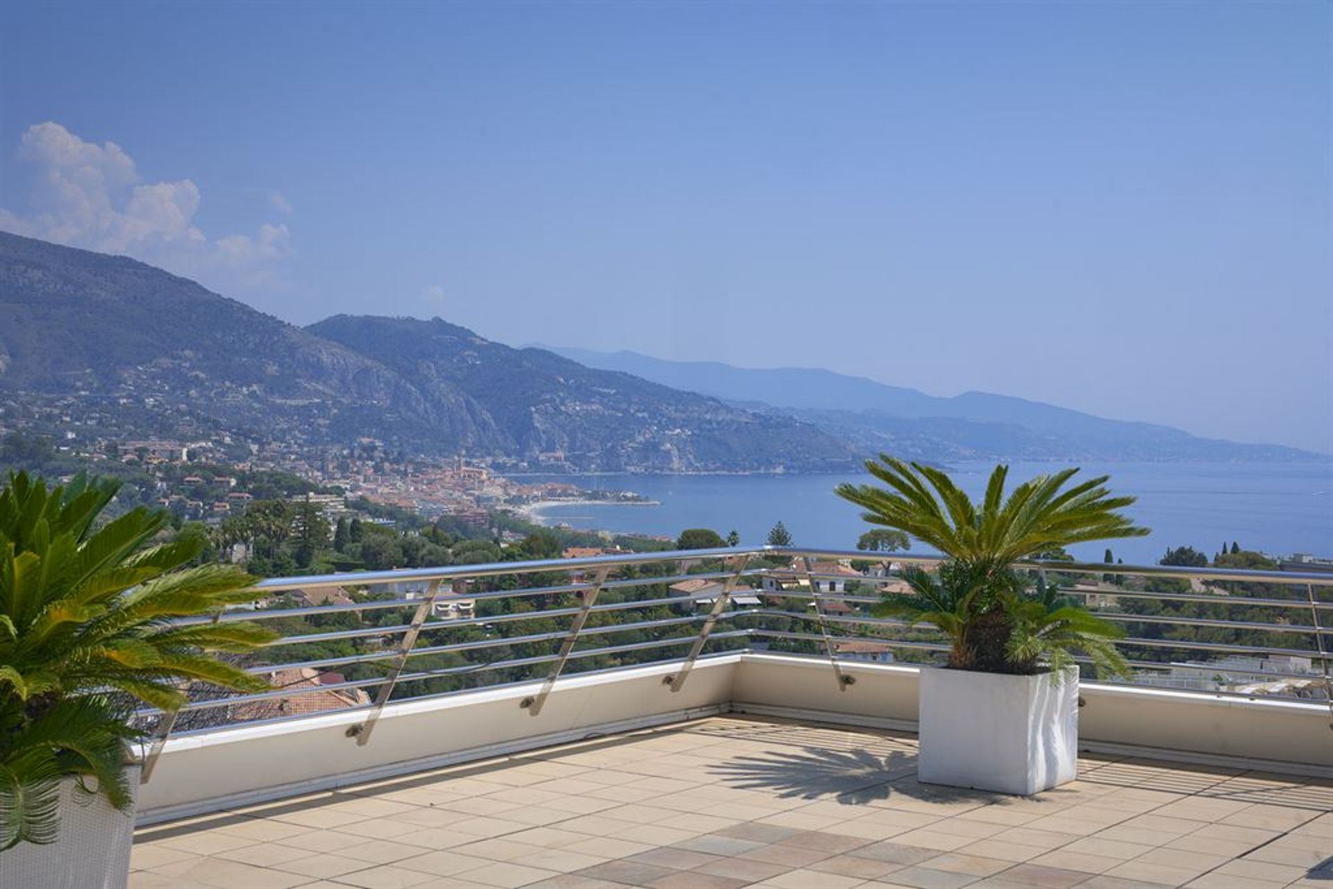 Hus i Roquebrune, Provence-Alpes-Cote d'Azur 11287457