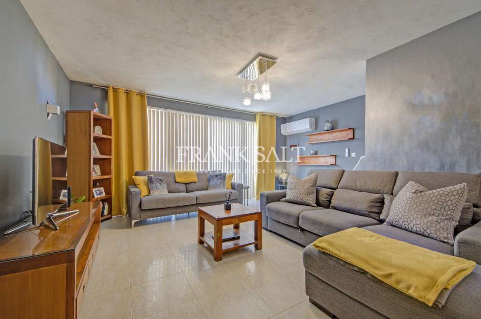 Condominium in Mellieha,  11287668