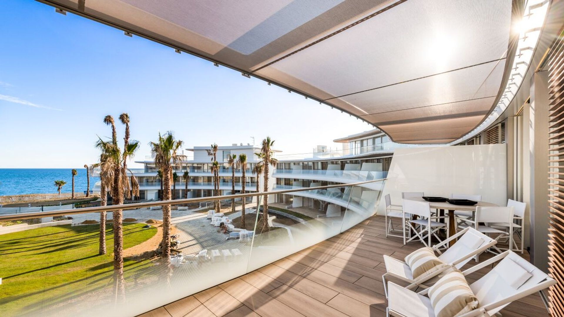 Condominium in Estepona, Andalucía 11289985