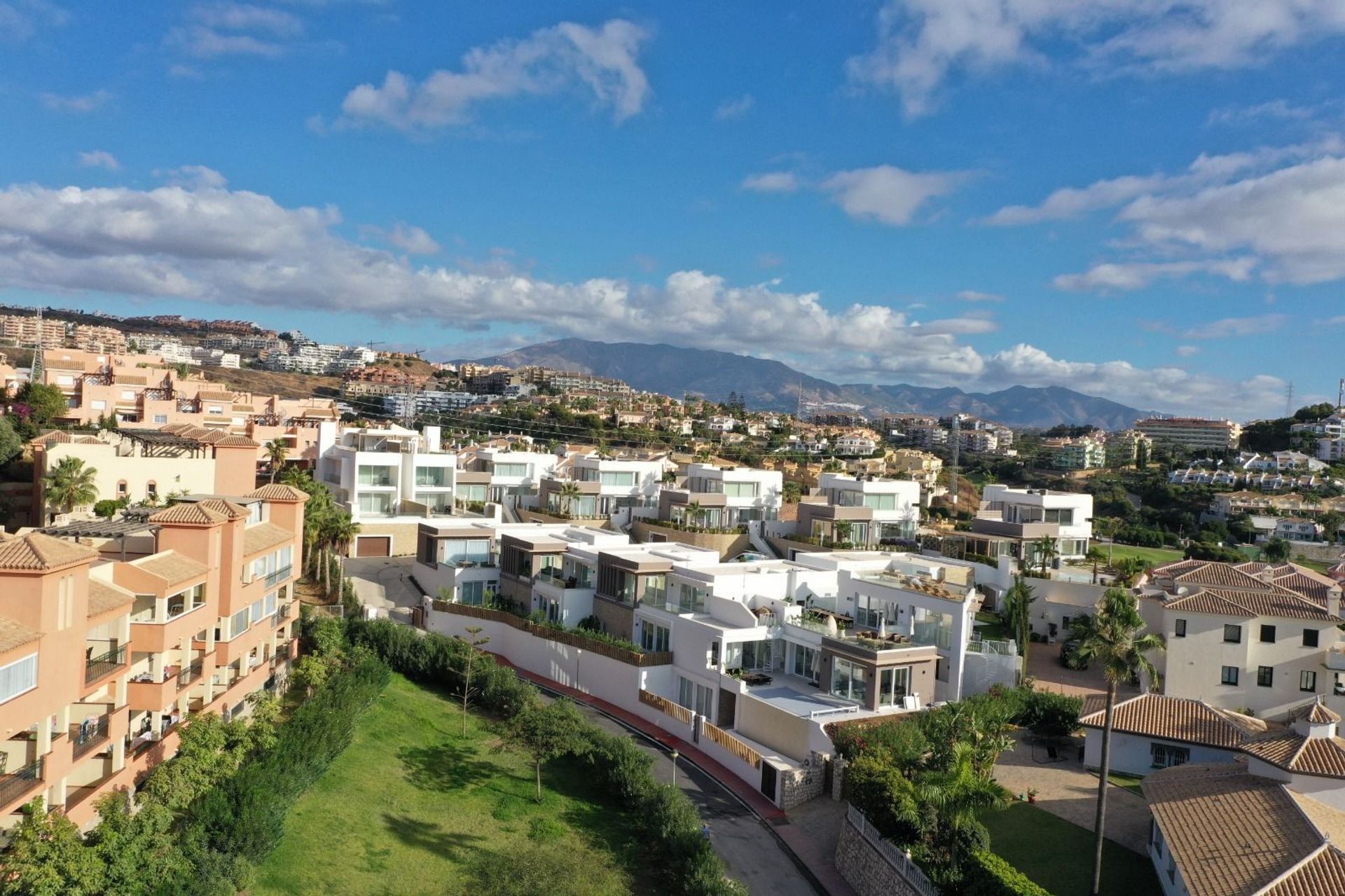 Talo sisään Fuengirola, Andalusia 11290762