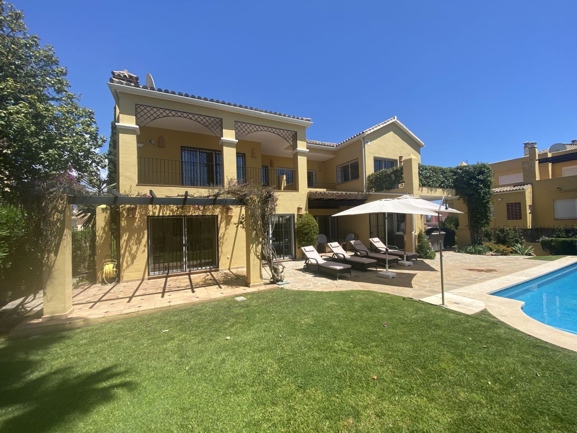 rumah dalam San Pedro Alcántara, Andalucía 11291949