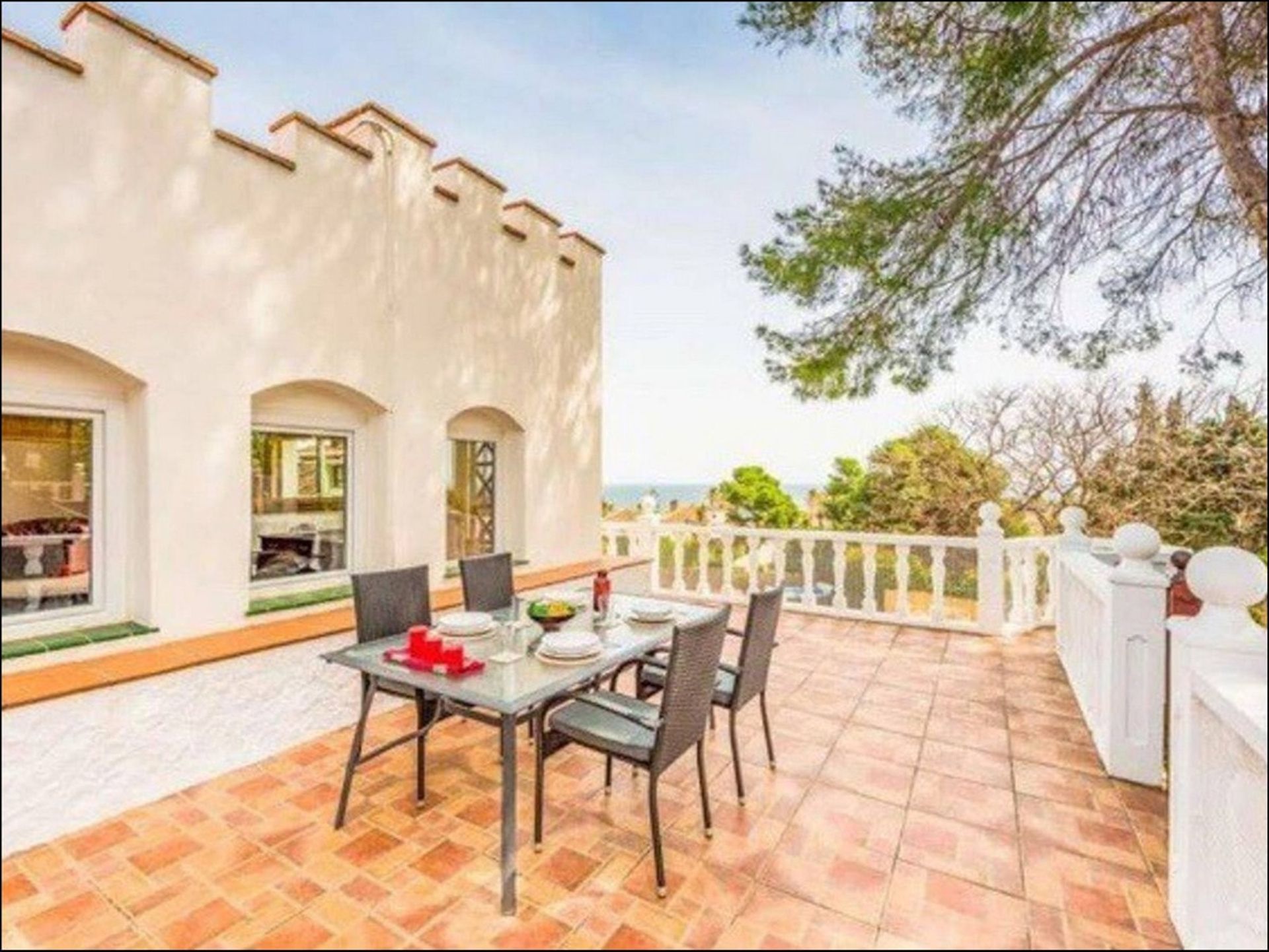 Rumah di Estepona, Andalusia 11292554