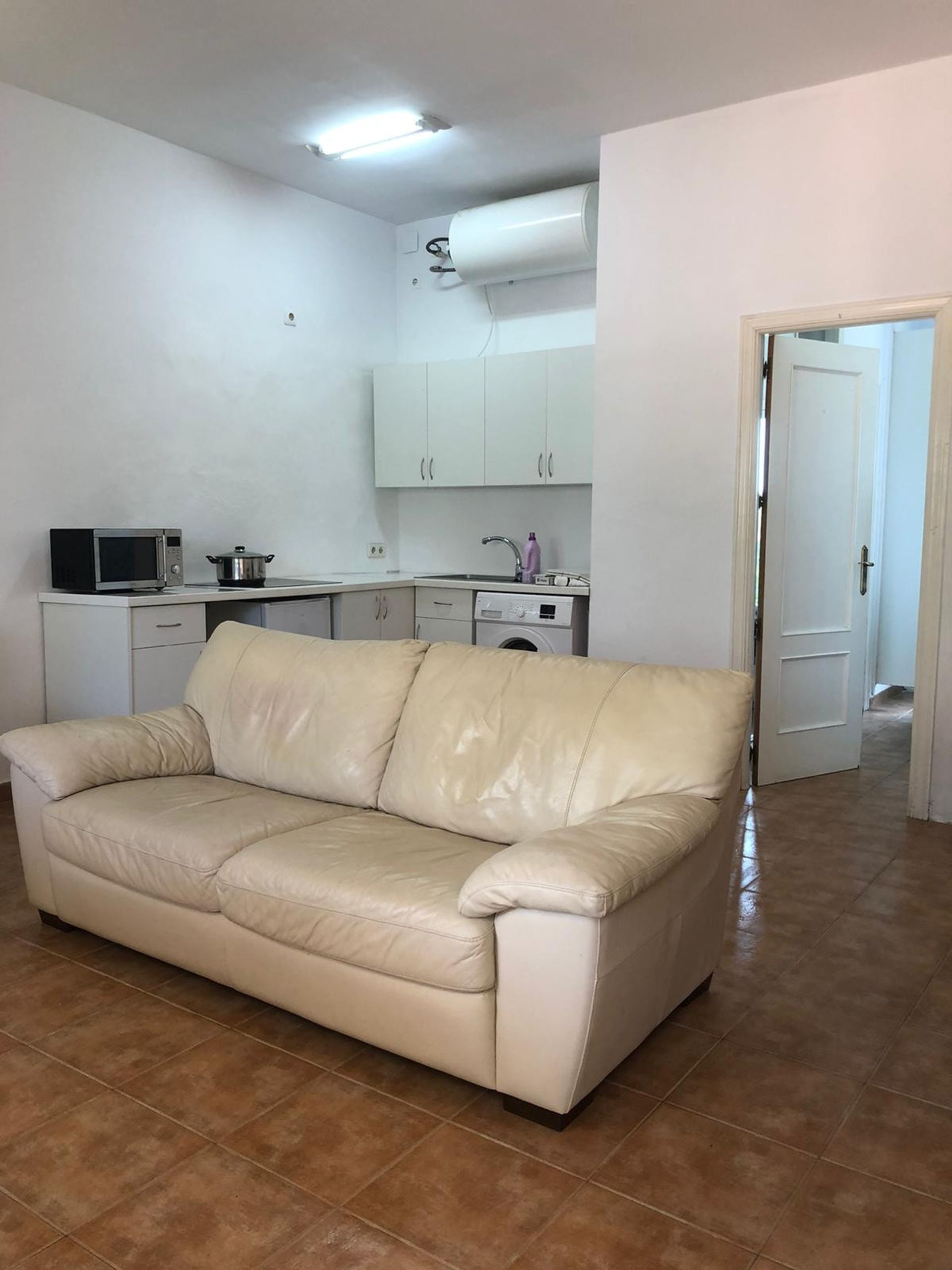 Condominio en Estepona, Andalucía 11292786