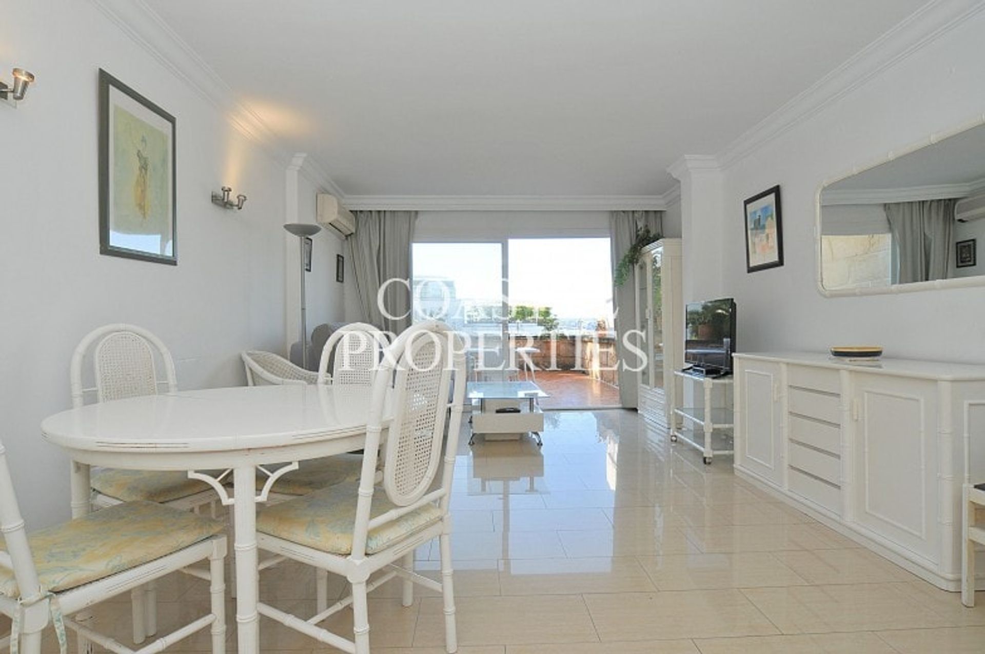 Condominium in La Bonanova, Balearic Islands 11292855