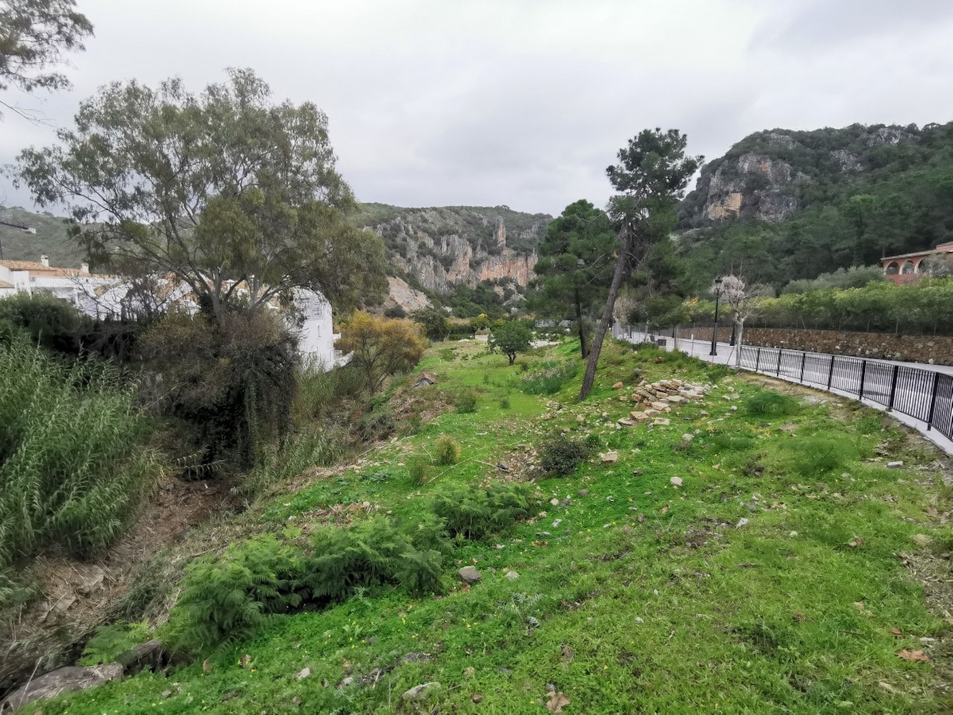 Tanah di Benahavis, Andalusia 11292885