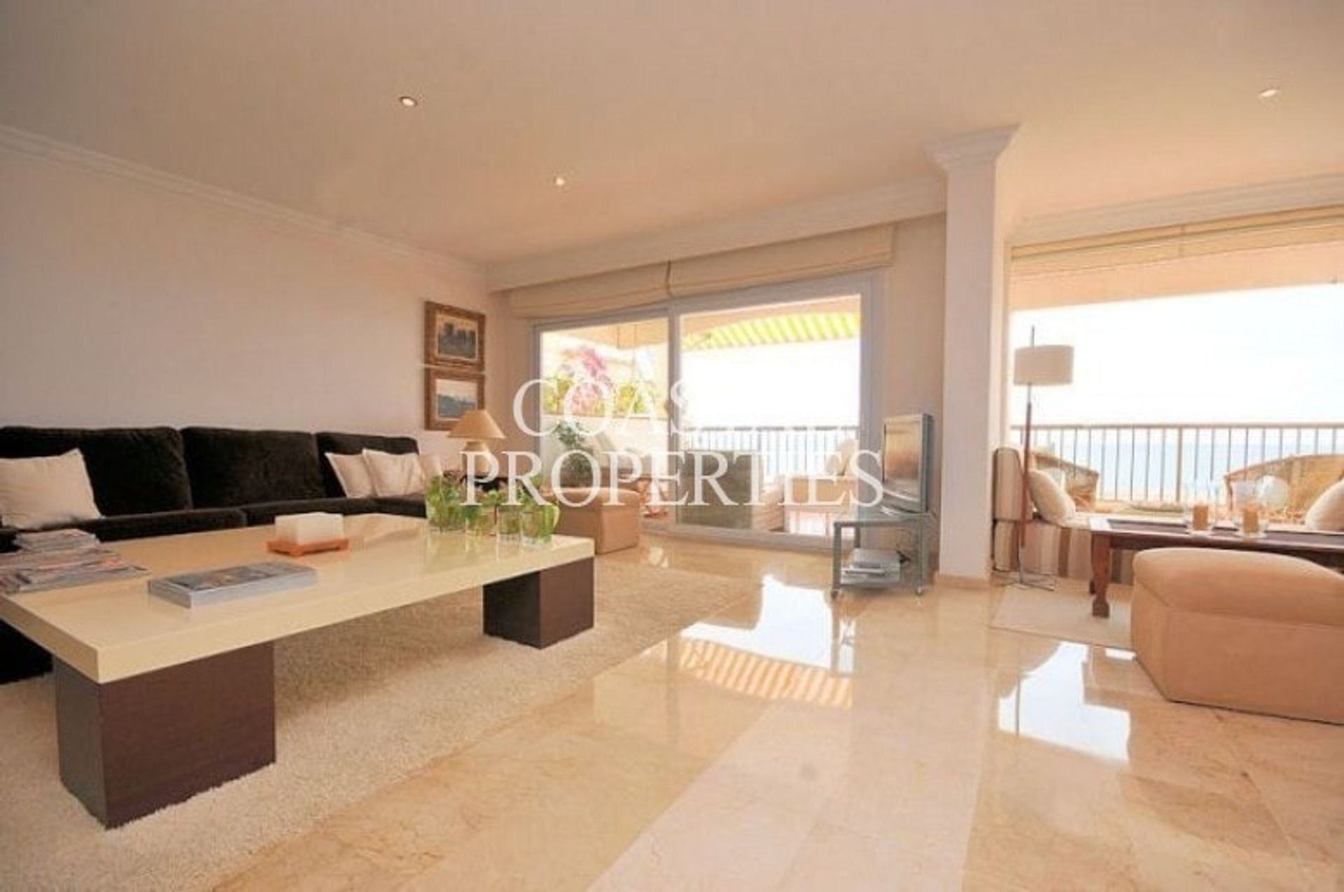 Condominium in La Bonanova, Balearic Islands 11293161