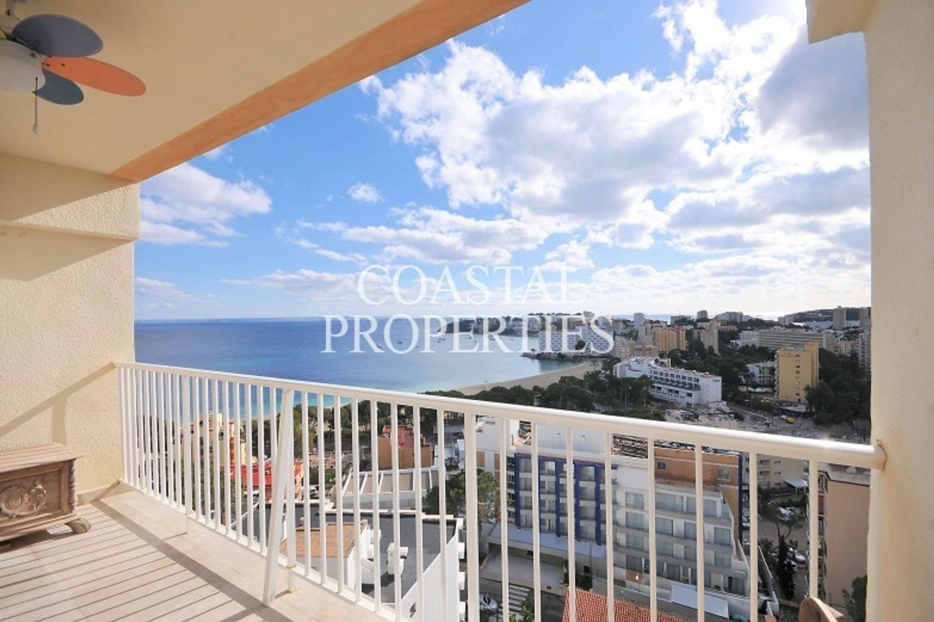 Condominium in Calvia, De Balearen 11293989