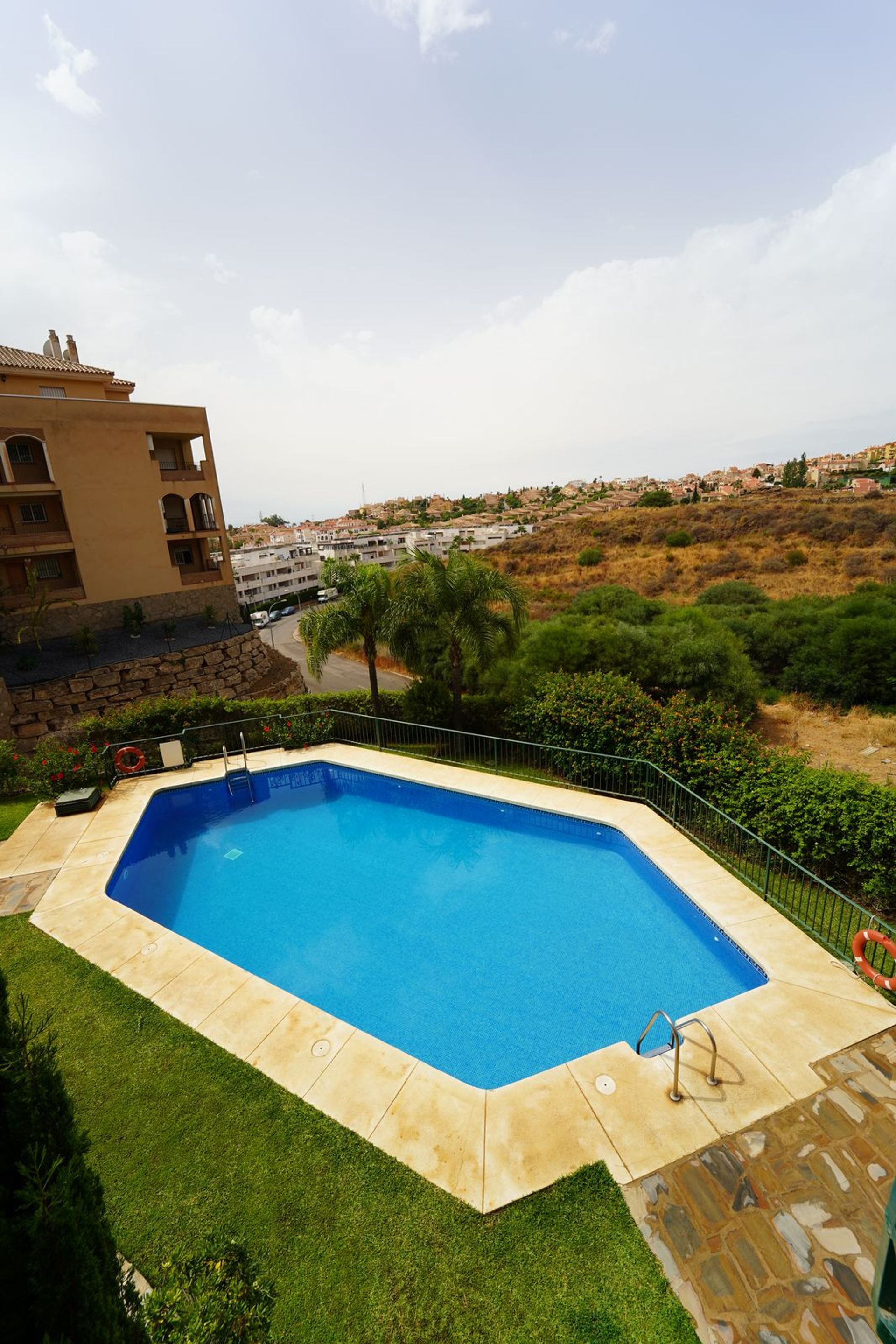 Condominium in Calahonda, Andalucía 11294366