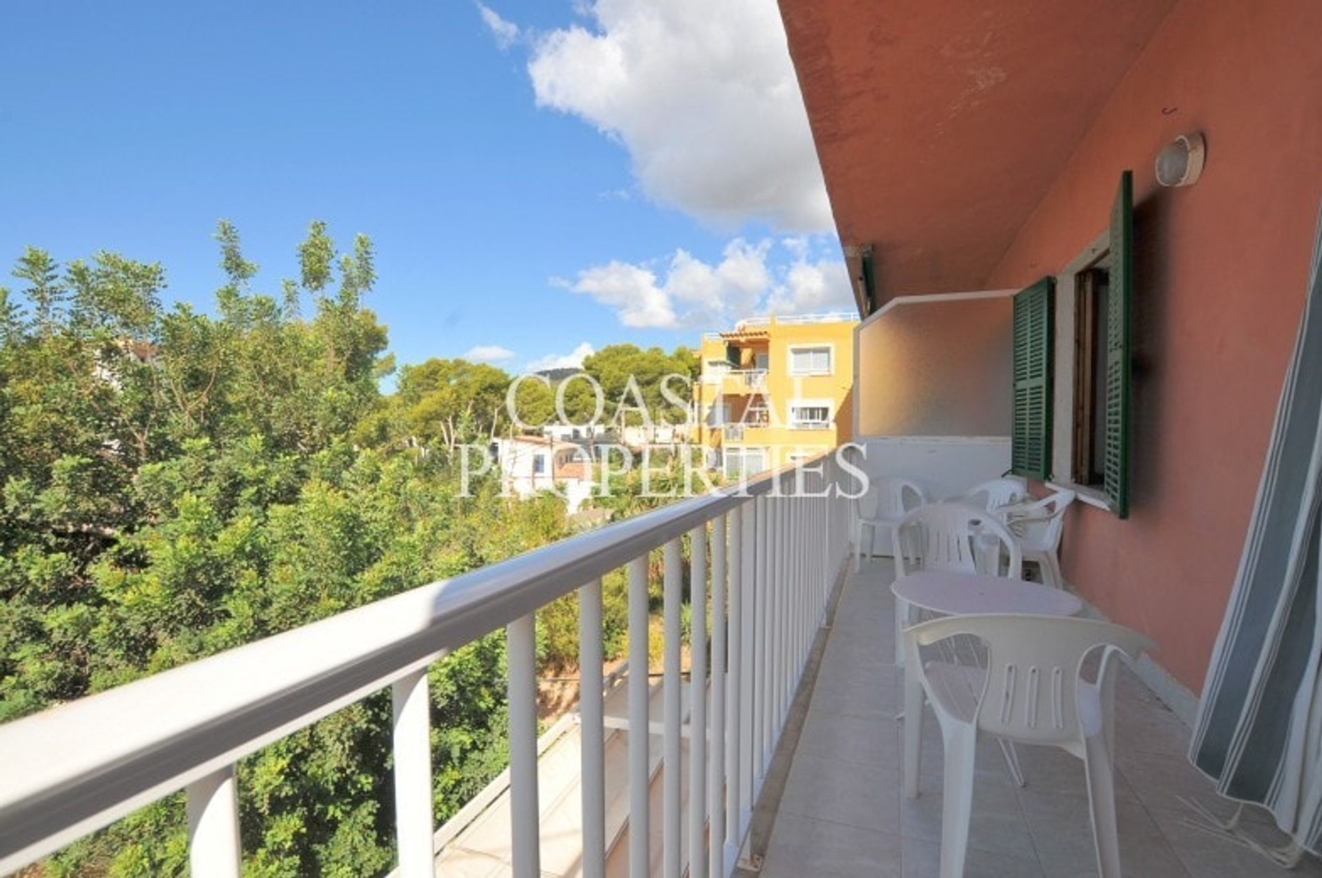 Condominium in Palmanova, Illes Balears 11294717