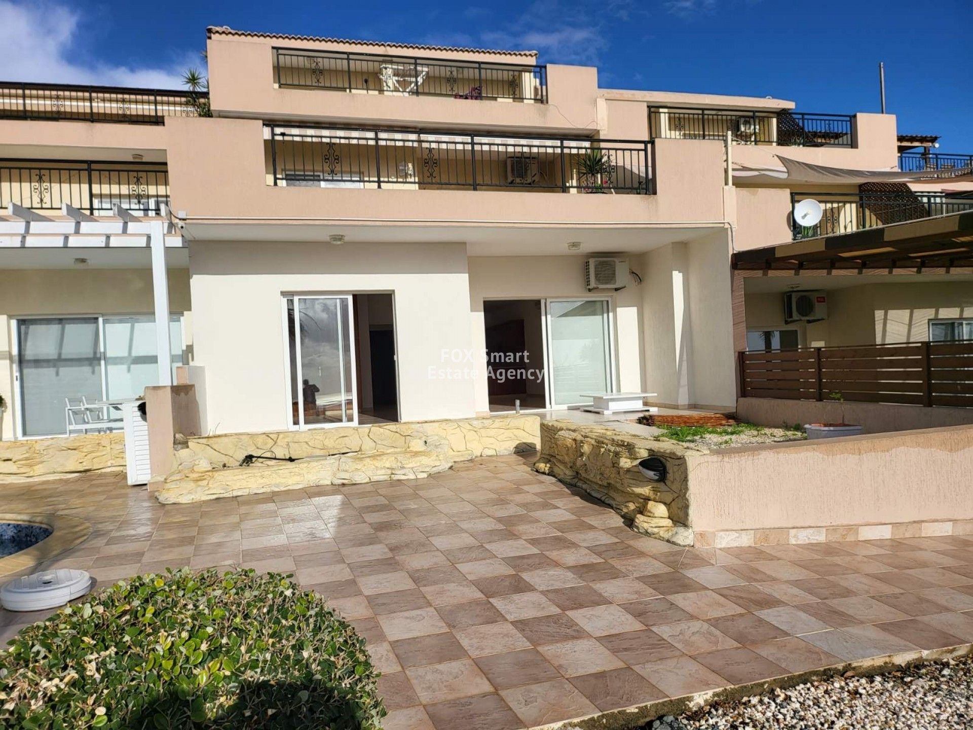 Condominium in Mesa Chorio, Paphos 11297113