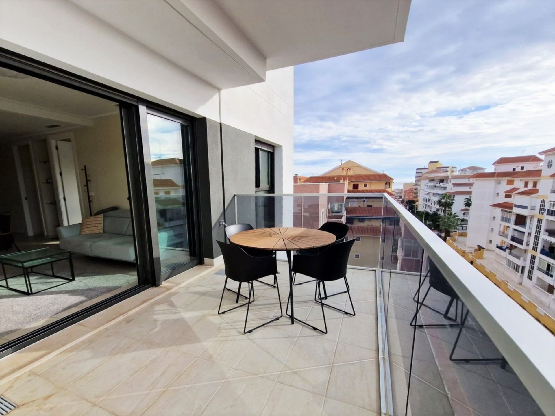 Condominium in El Tocino, Valencia 11297460