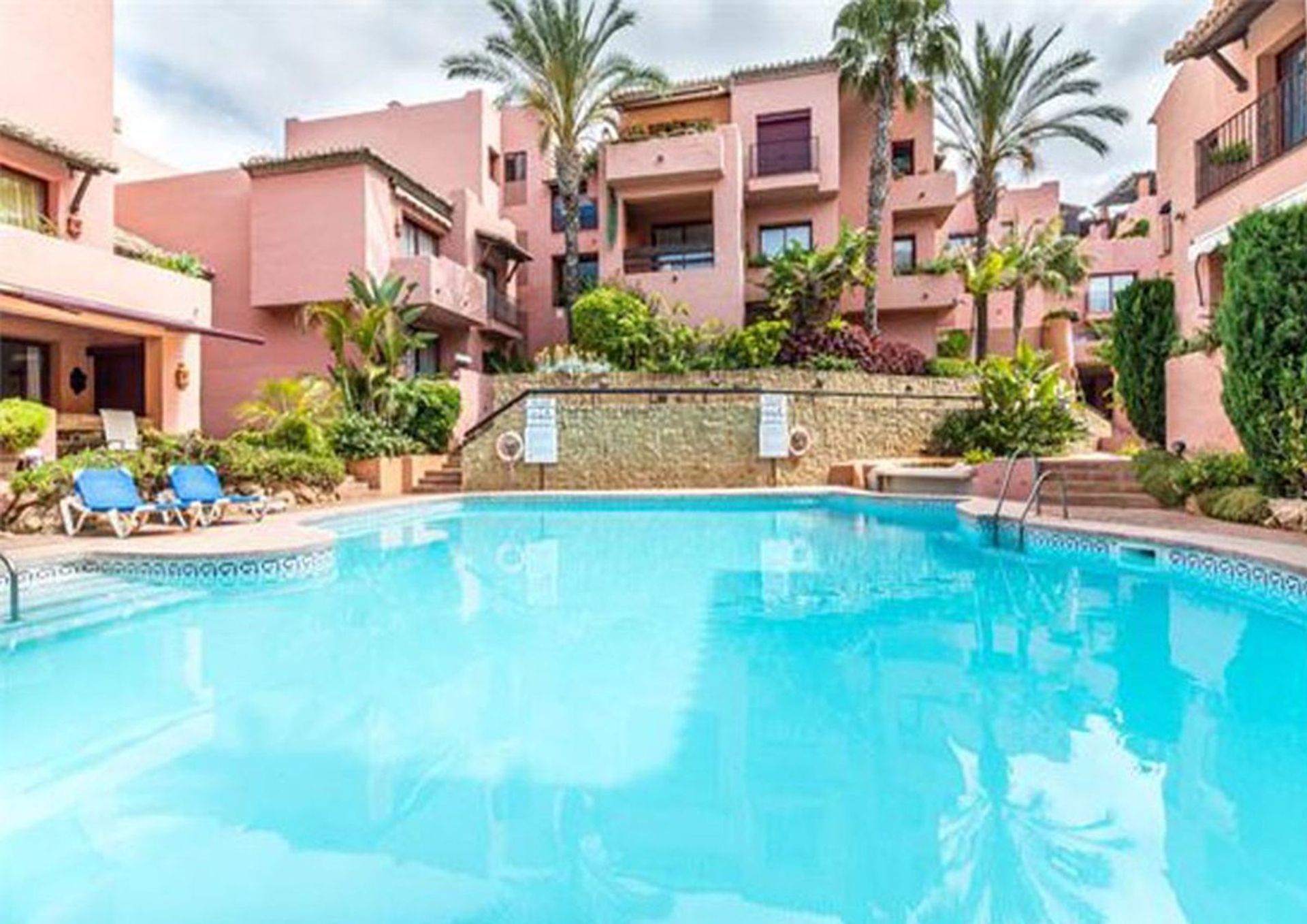 Condominio nel Marbella, Andalucía 11298413