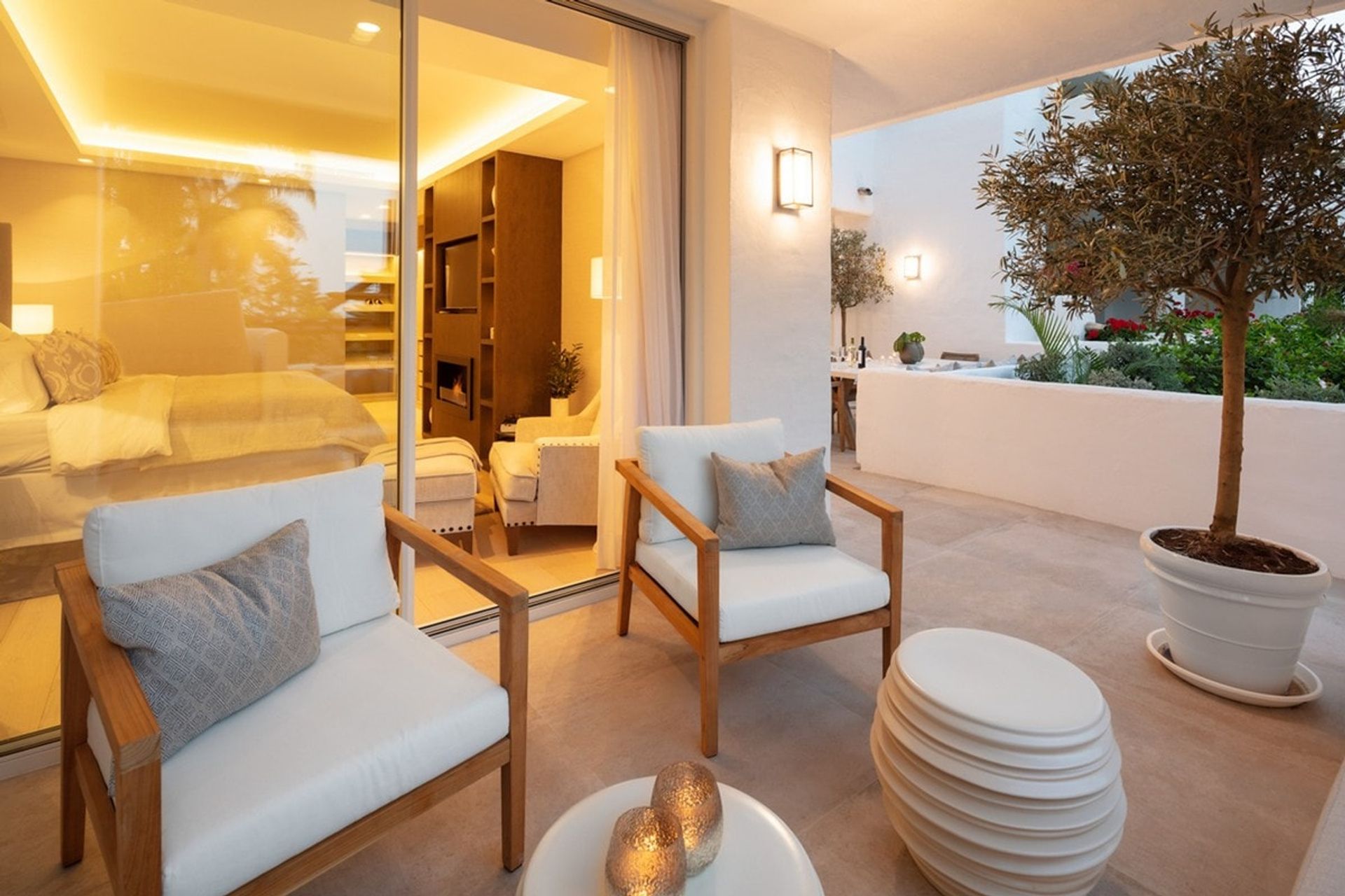 Condominium in Marbella, Andalucía 11298442