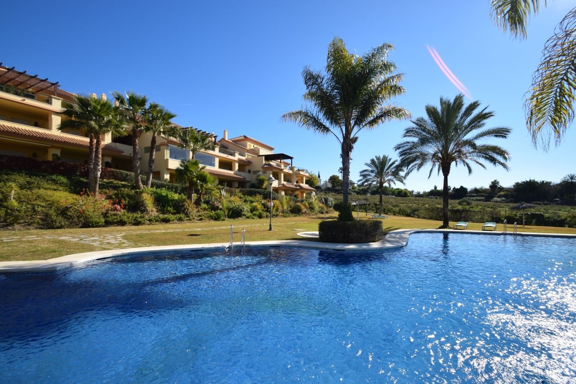 Condominium in Marbella, Andalucía 11298670