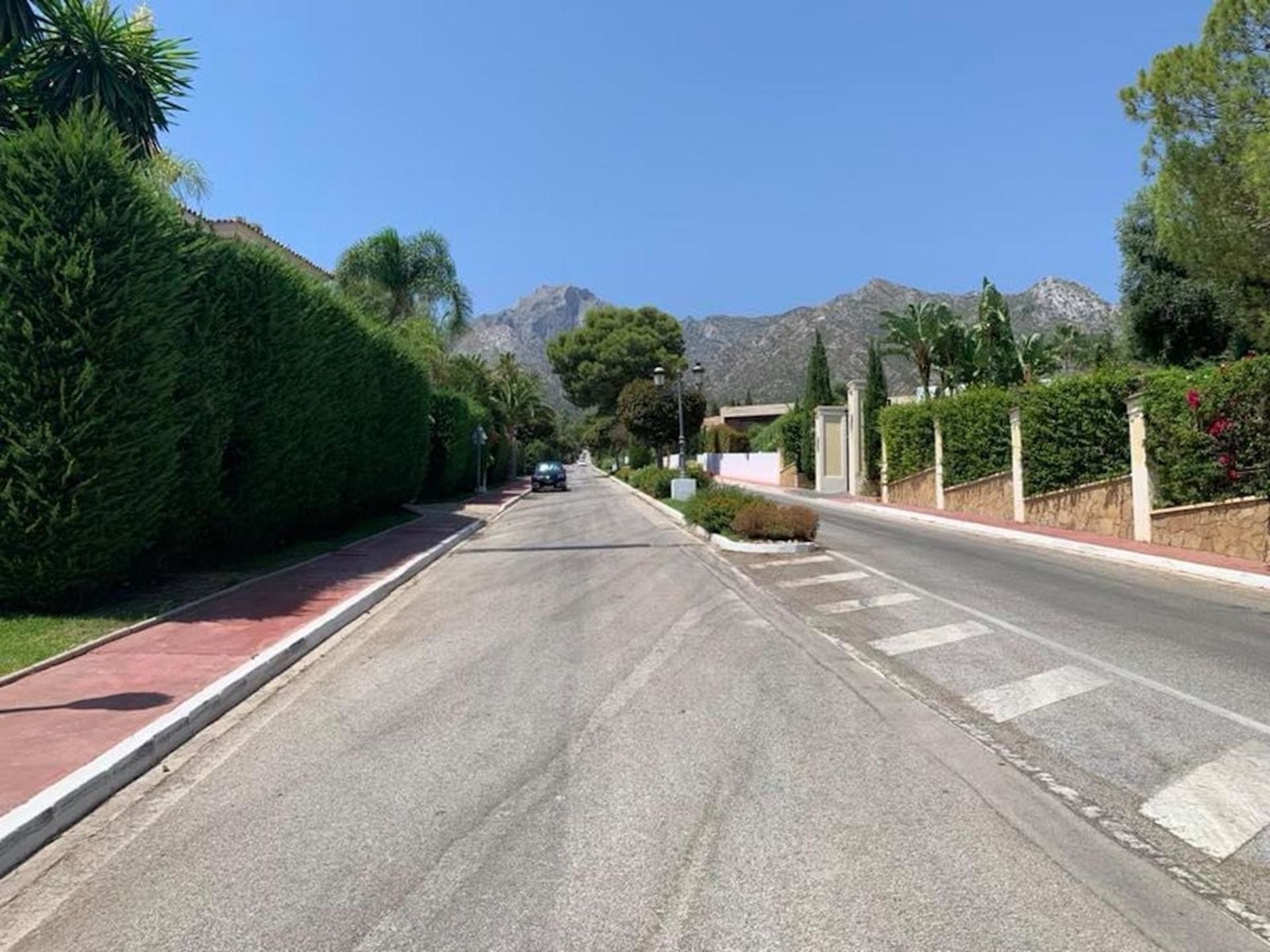 Tierra en Marbella, Andalucía 11300384