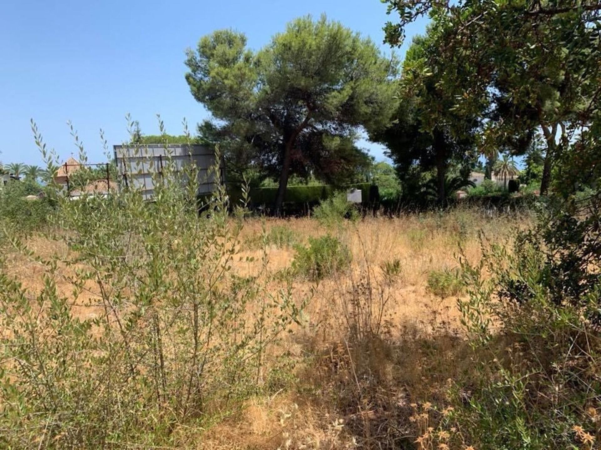 Land in Marbella, Andalusia 11300384