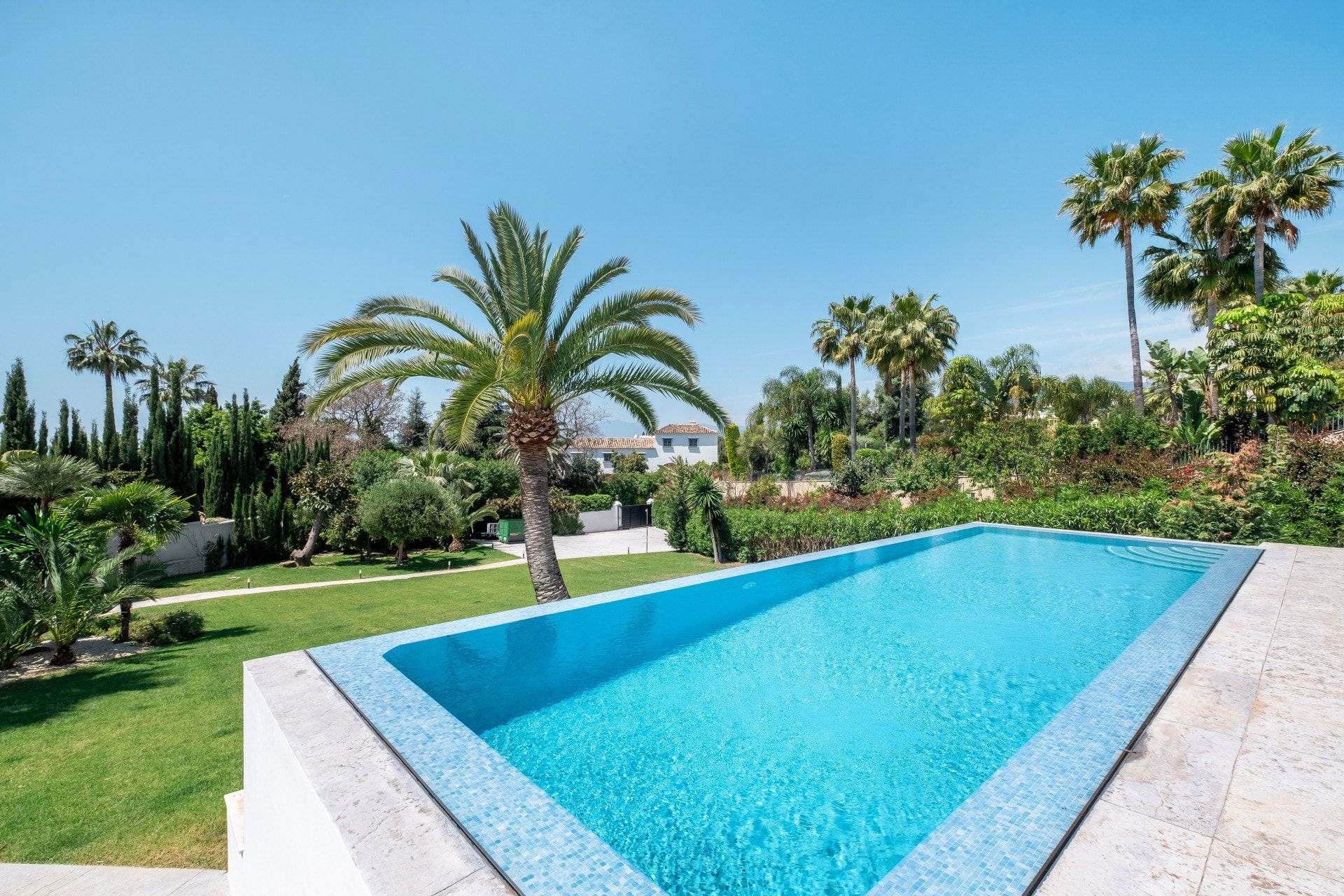 Haus im Marbella, Andalucía 11301454