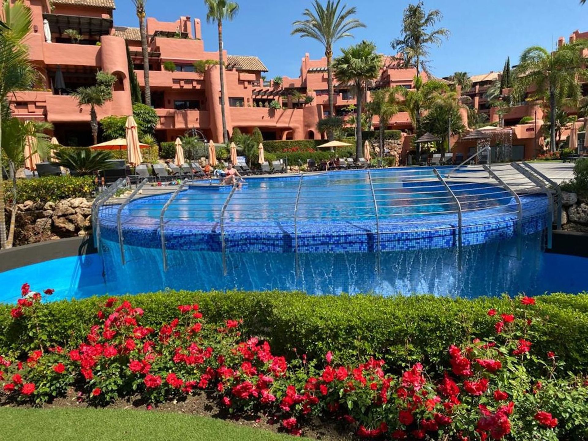 Condominium dans Estepona, Andalousie 11301544