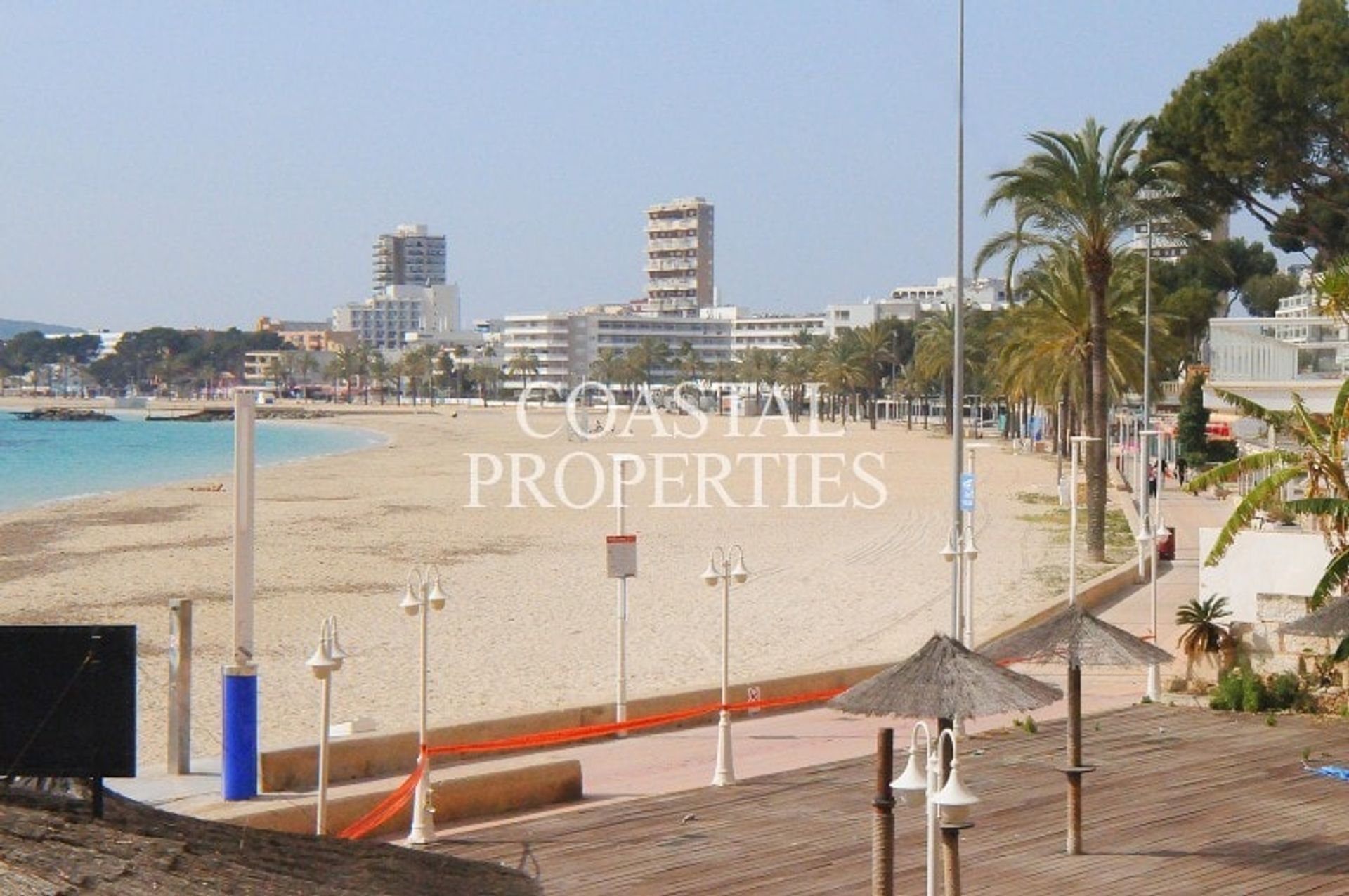 Condominium in Calvia, Balearic Islands 11302162