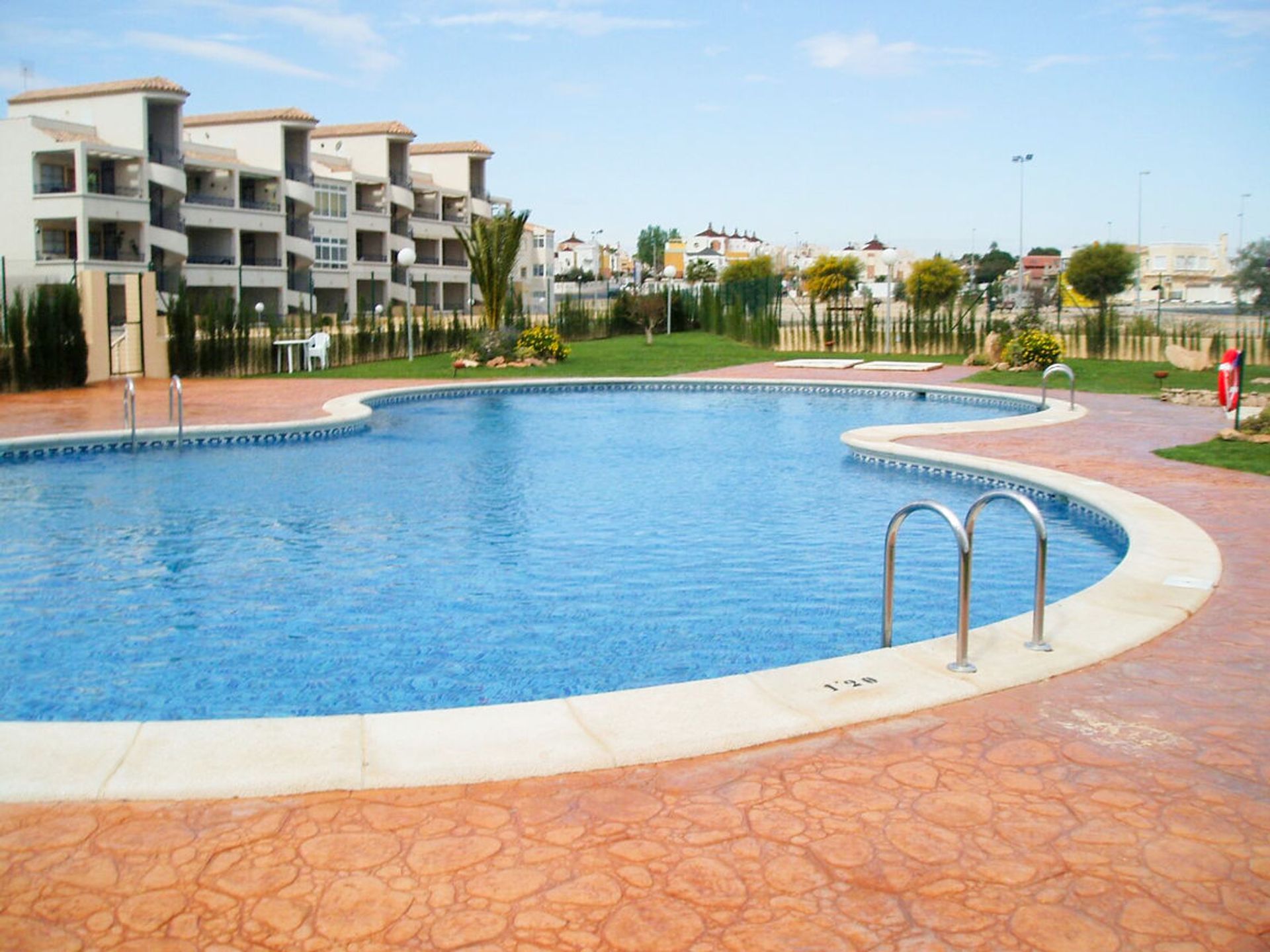 Condominium in La Marquesa, Valencia 11302384