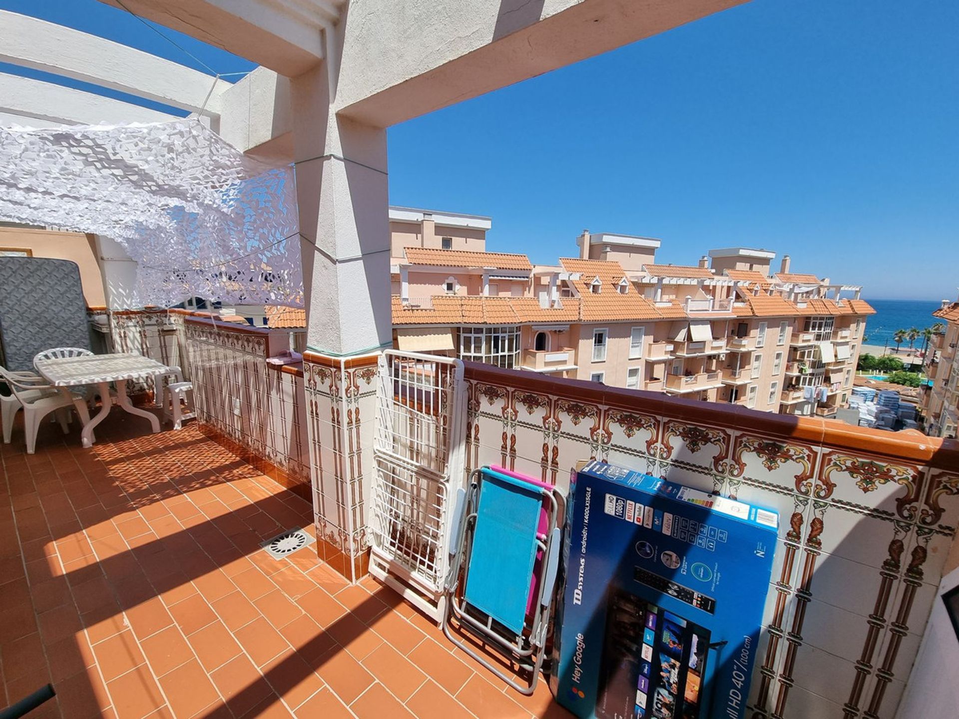 Condominium in San Luis de Sabinillas, Andalusia 11302693