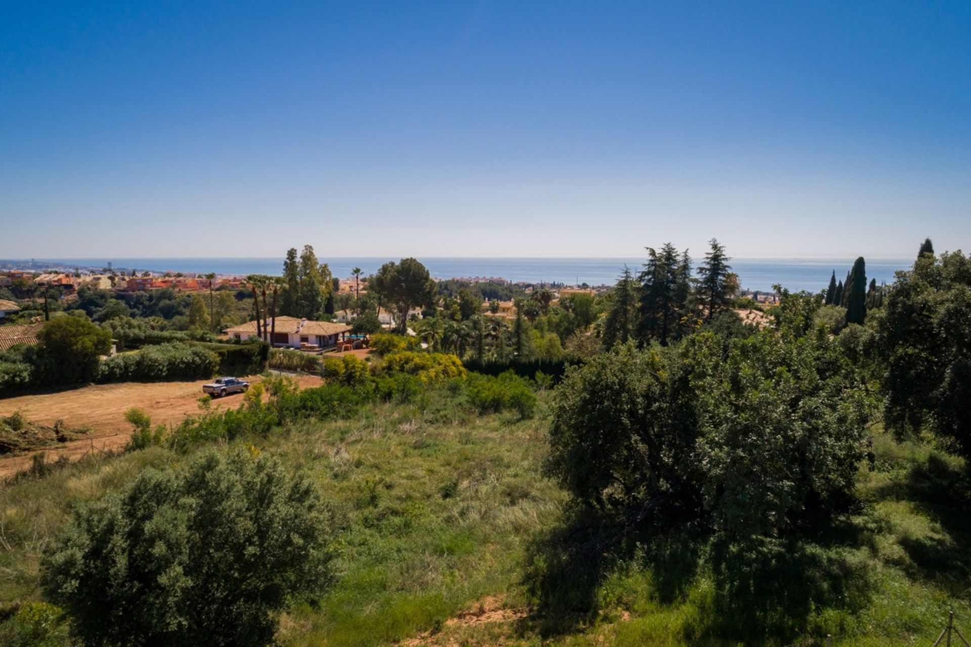 Land in Marbella, Andalucía 11304817