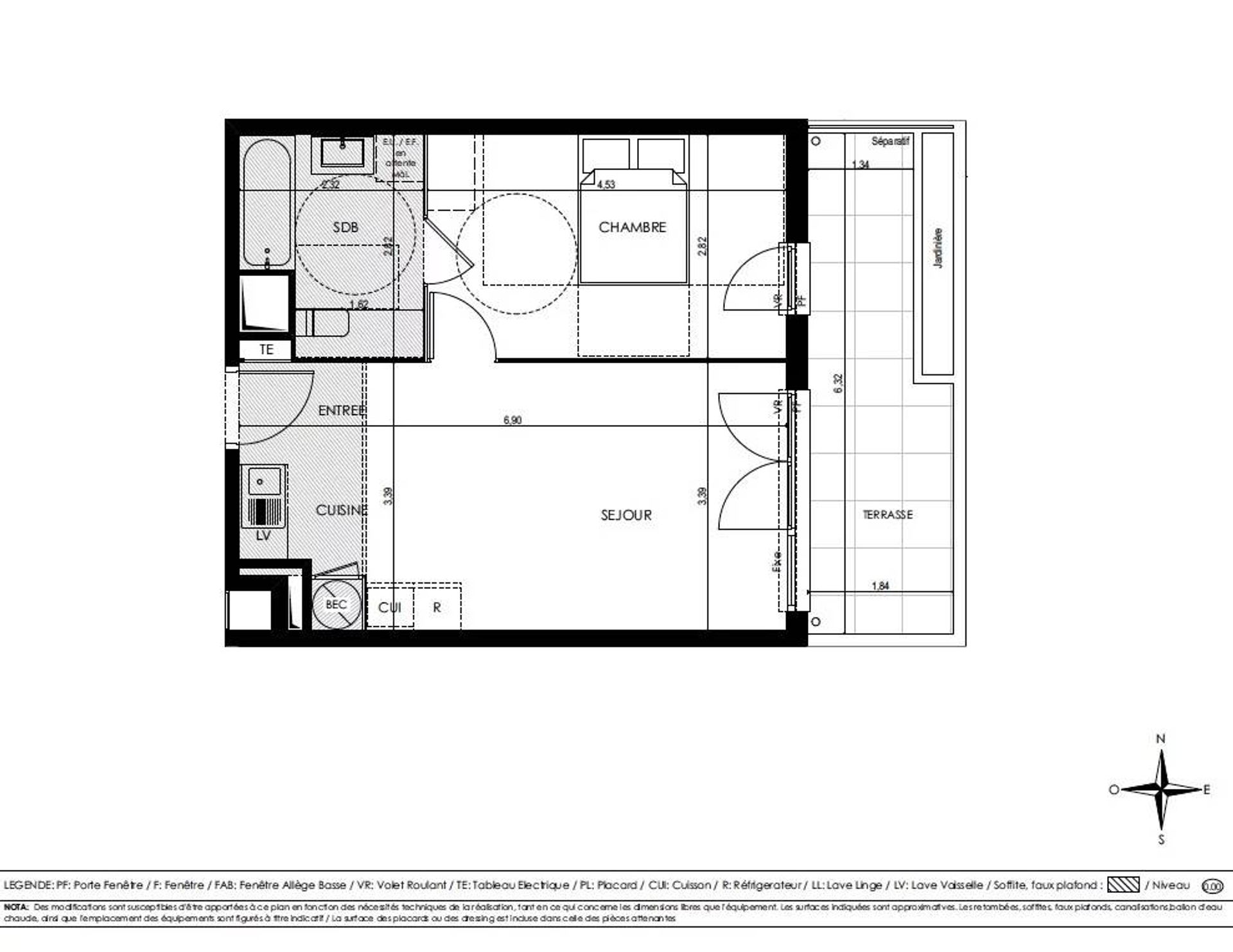 Condominium in Saint-Laurent-du-Var, Provence-Alpes-Cote d'Azur 11307626