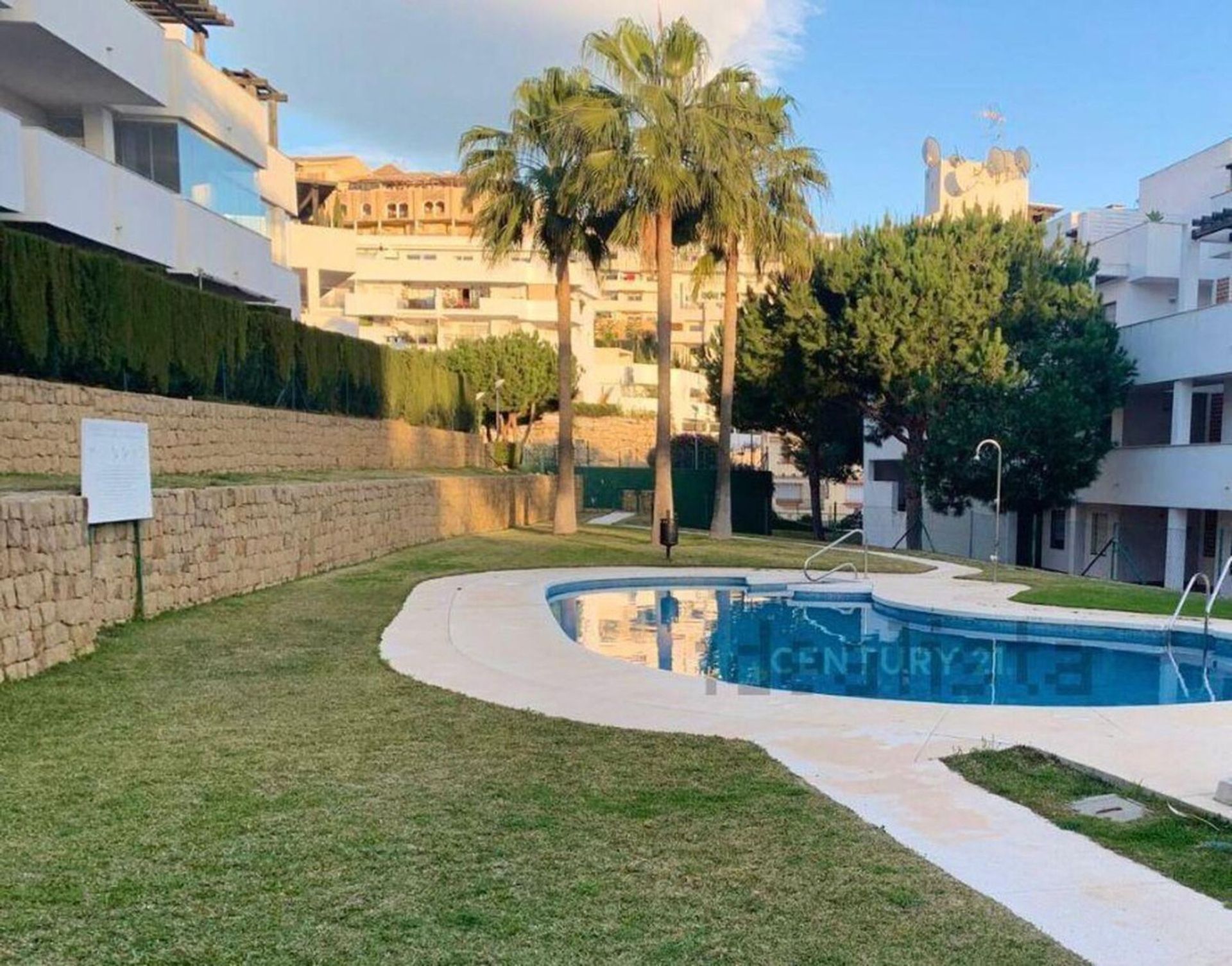 Condominio en Calahonda, Andalucía 11307715