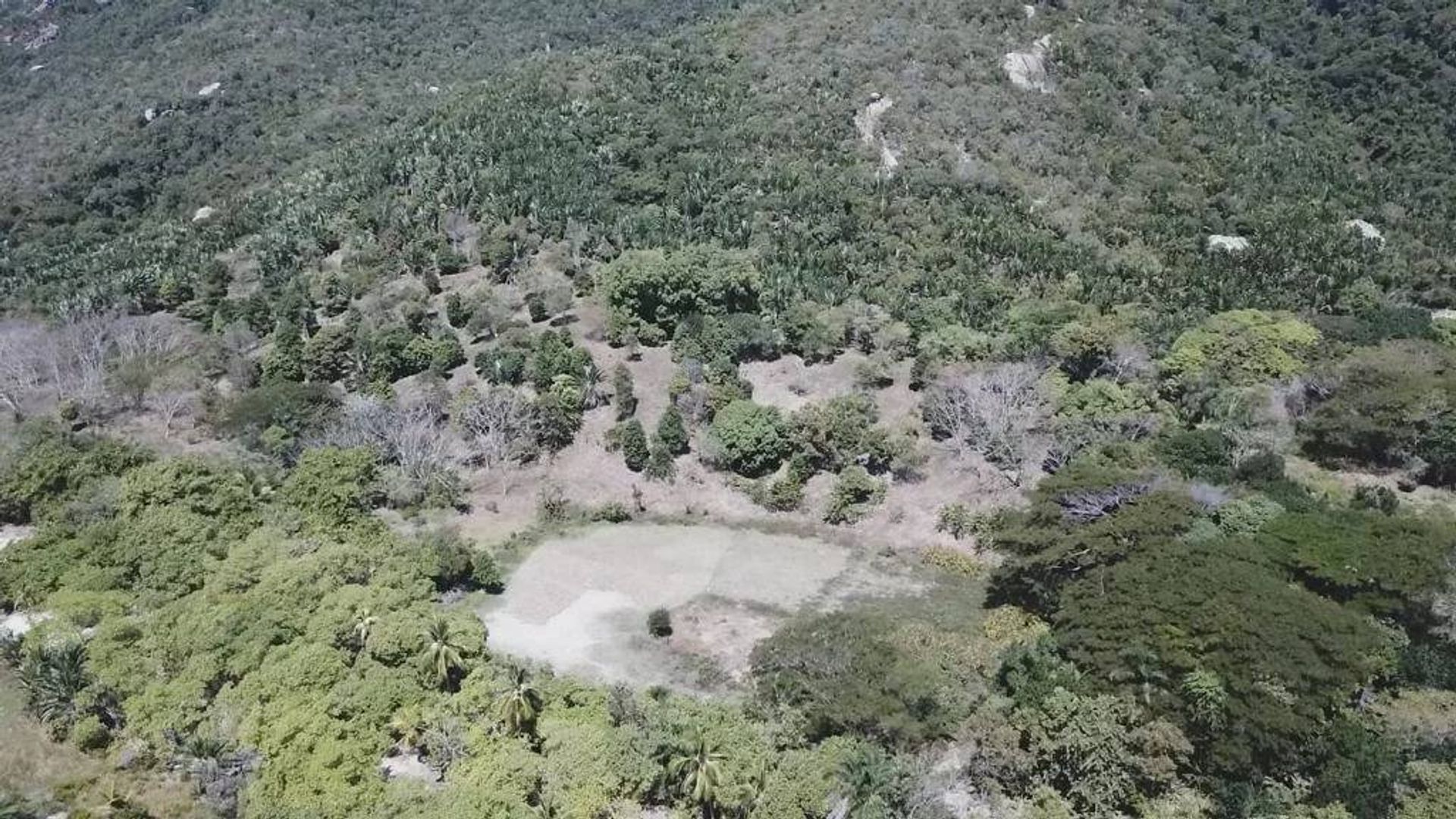 土地 在 防盜門, Antsiranana 11308172