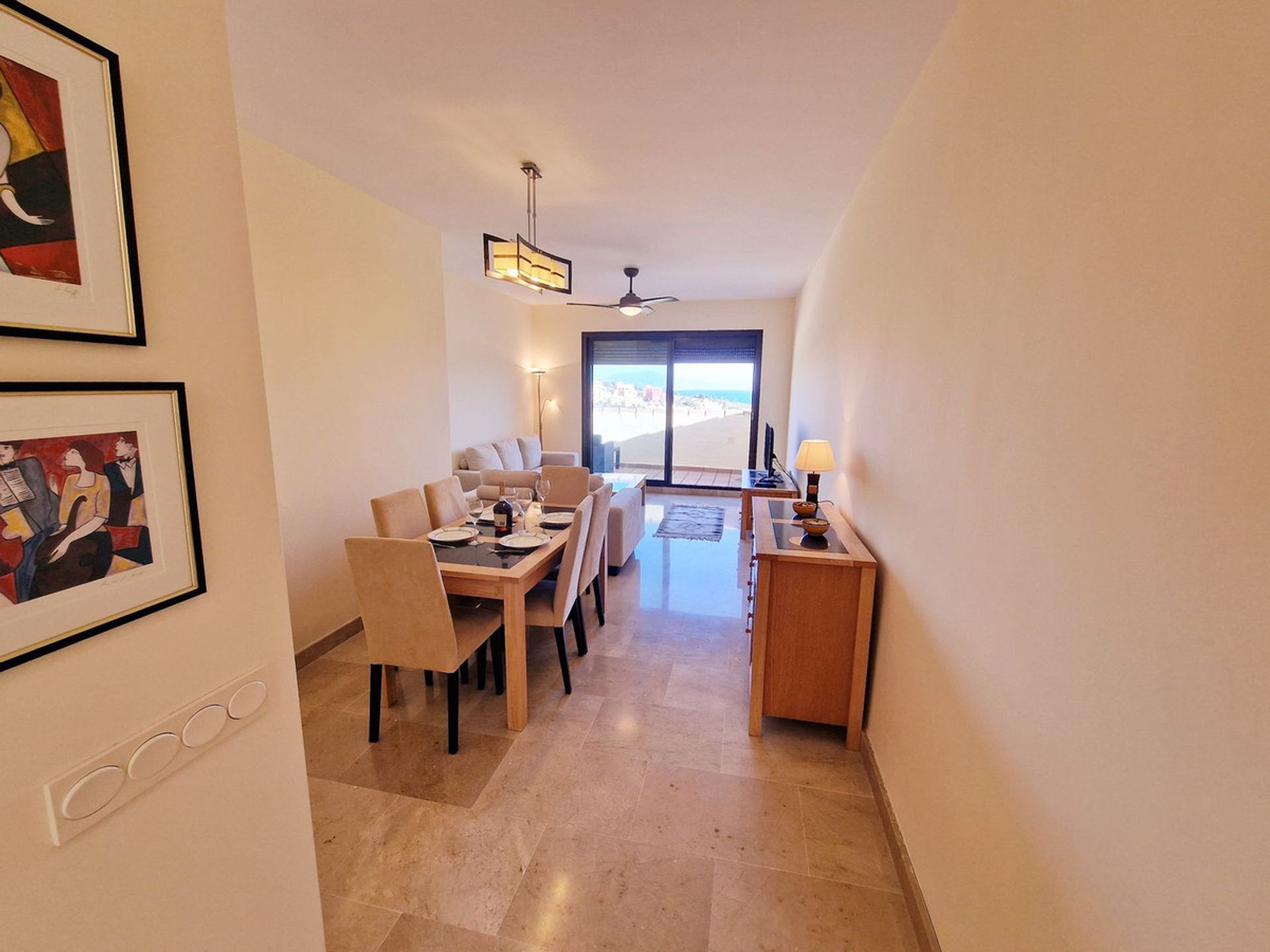 Condominio en Puerto de la Duquesa, Andalusia 11308261