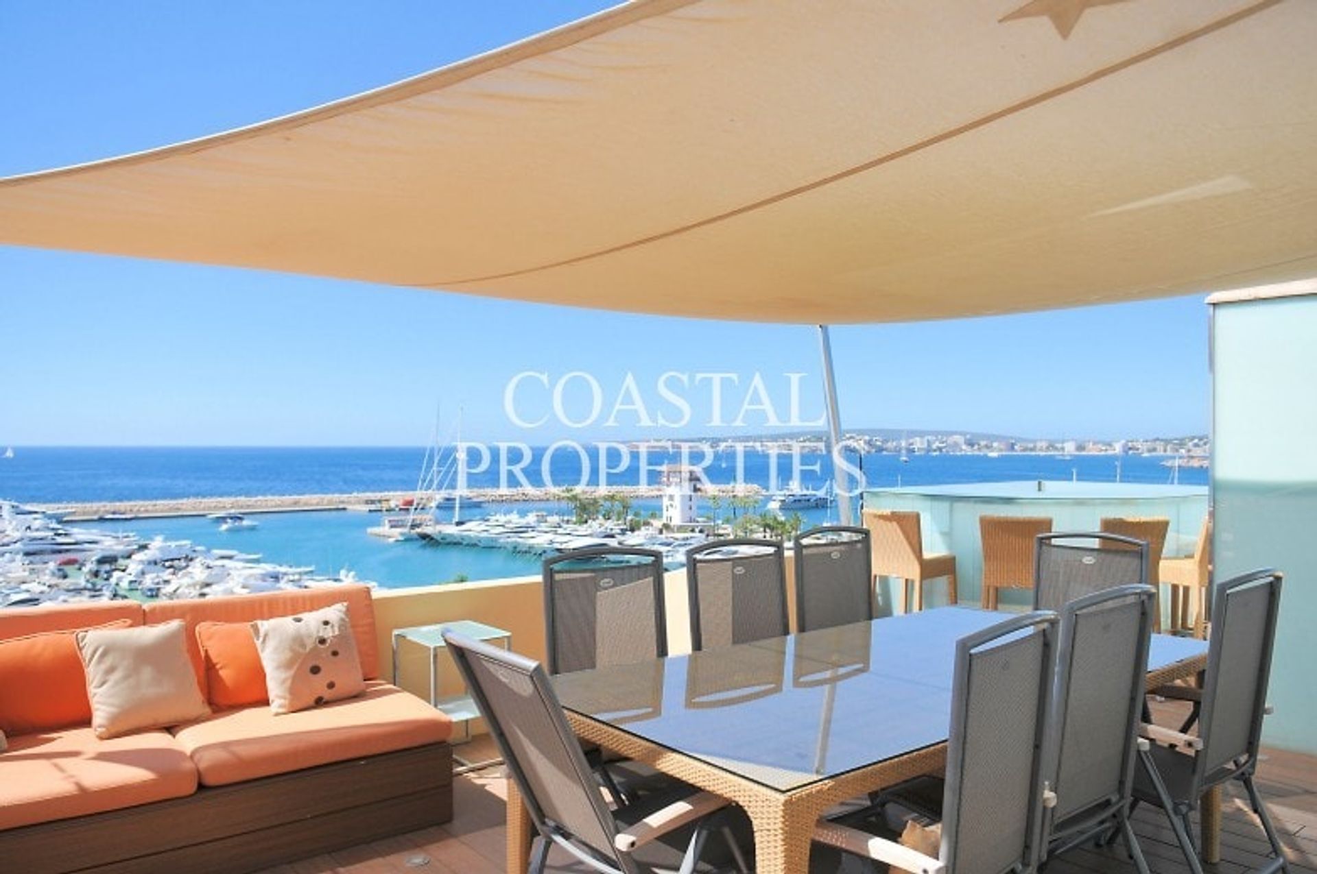 Condominium in Portals Nous, Illes Balears 11308626