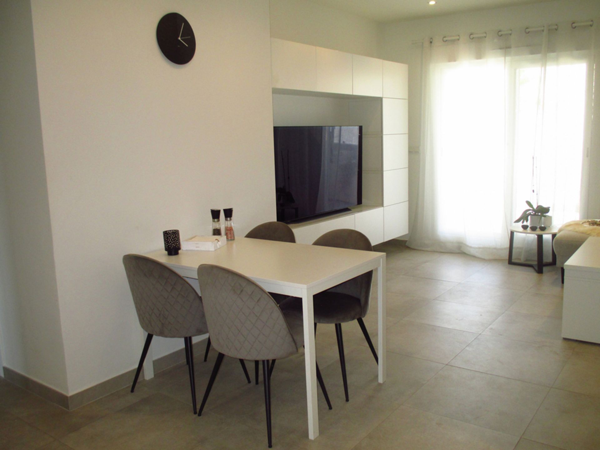 Condominium in El Tocino, Valencia 11309336