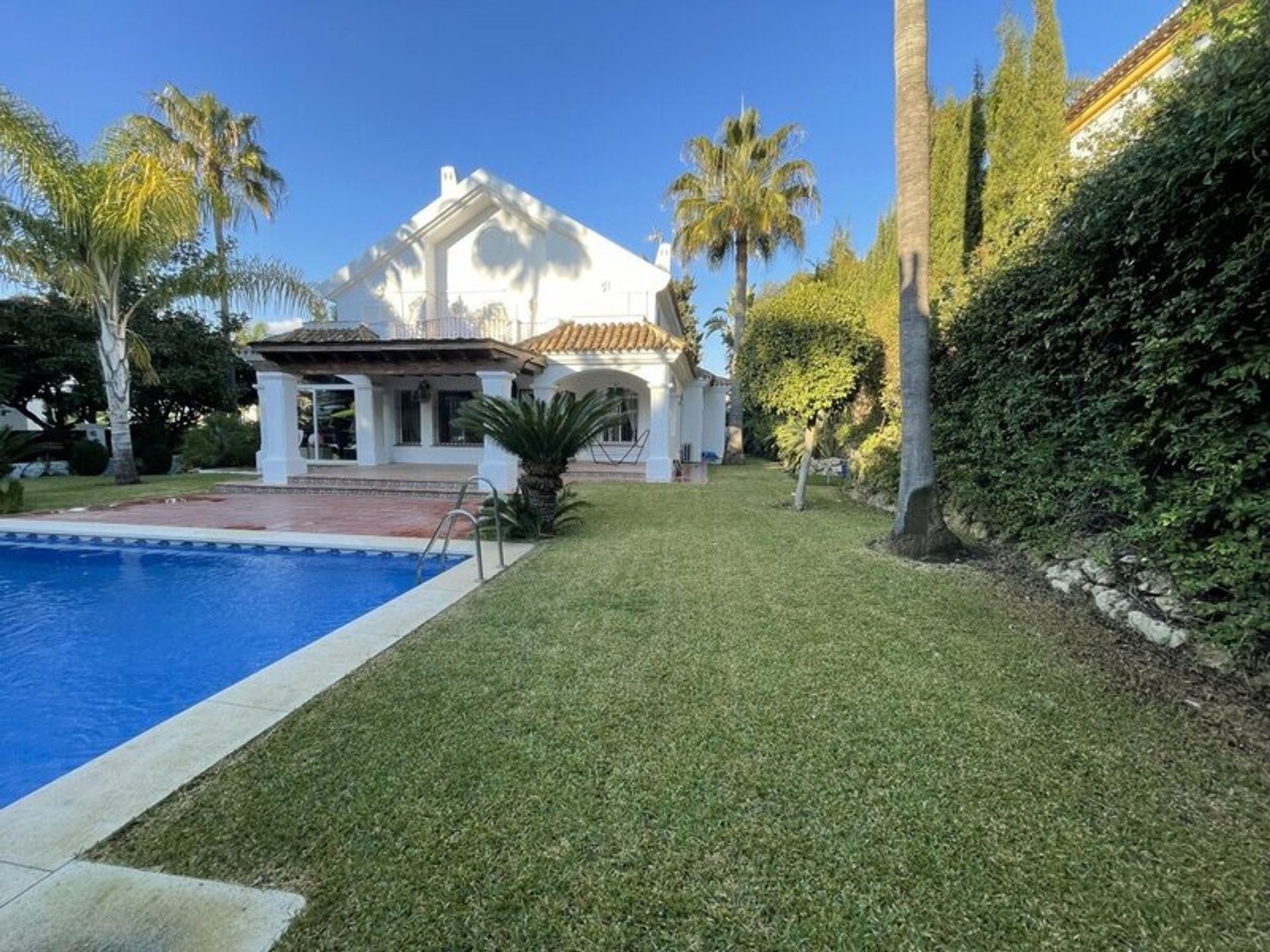 Huis in Marbella, Andalucía 11311349