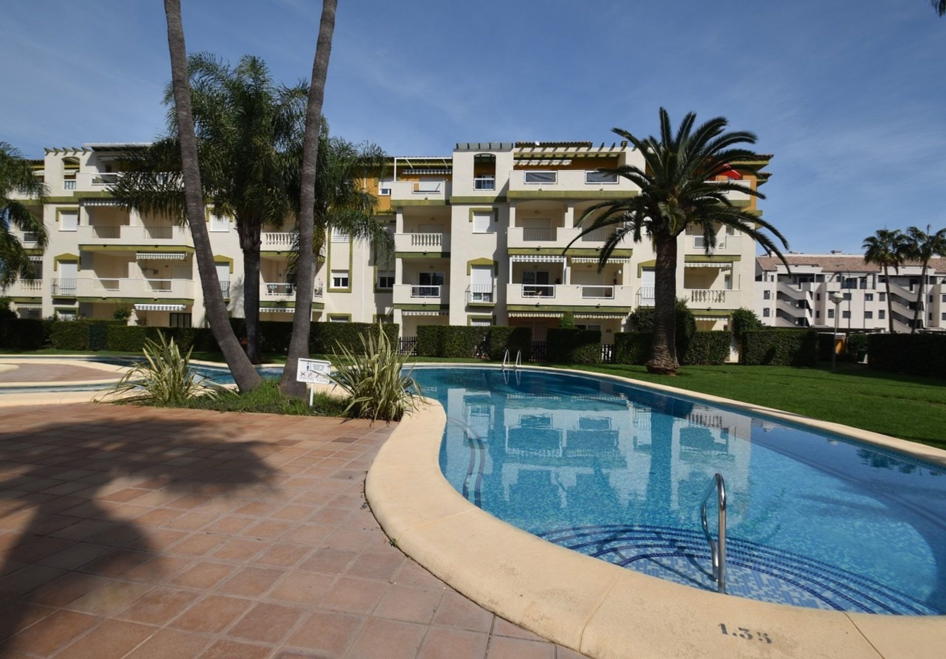 Condominium in Dénia, Comunidad Valenciana 11312266