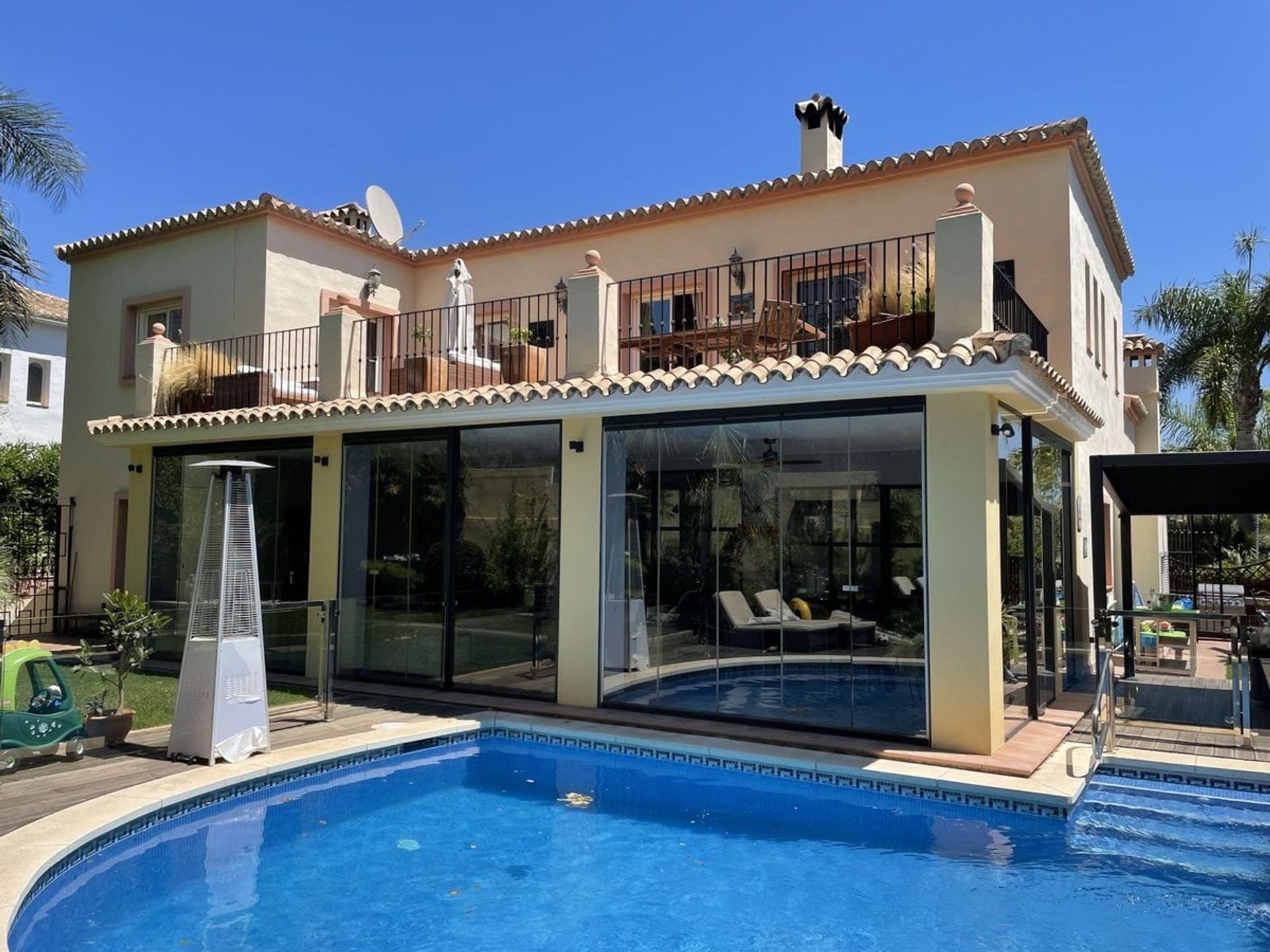 rumah dalam Estepona, Andalucía 11312988