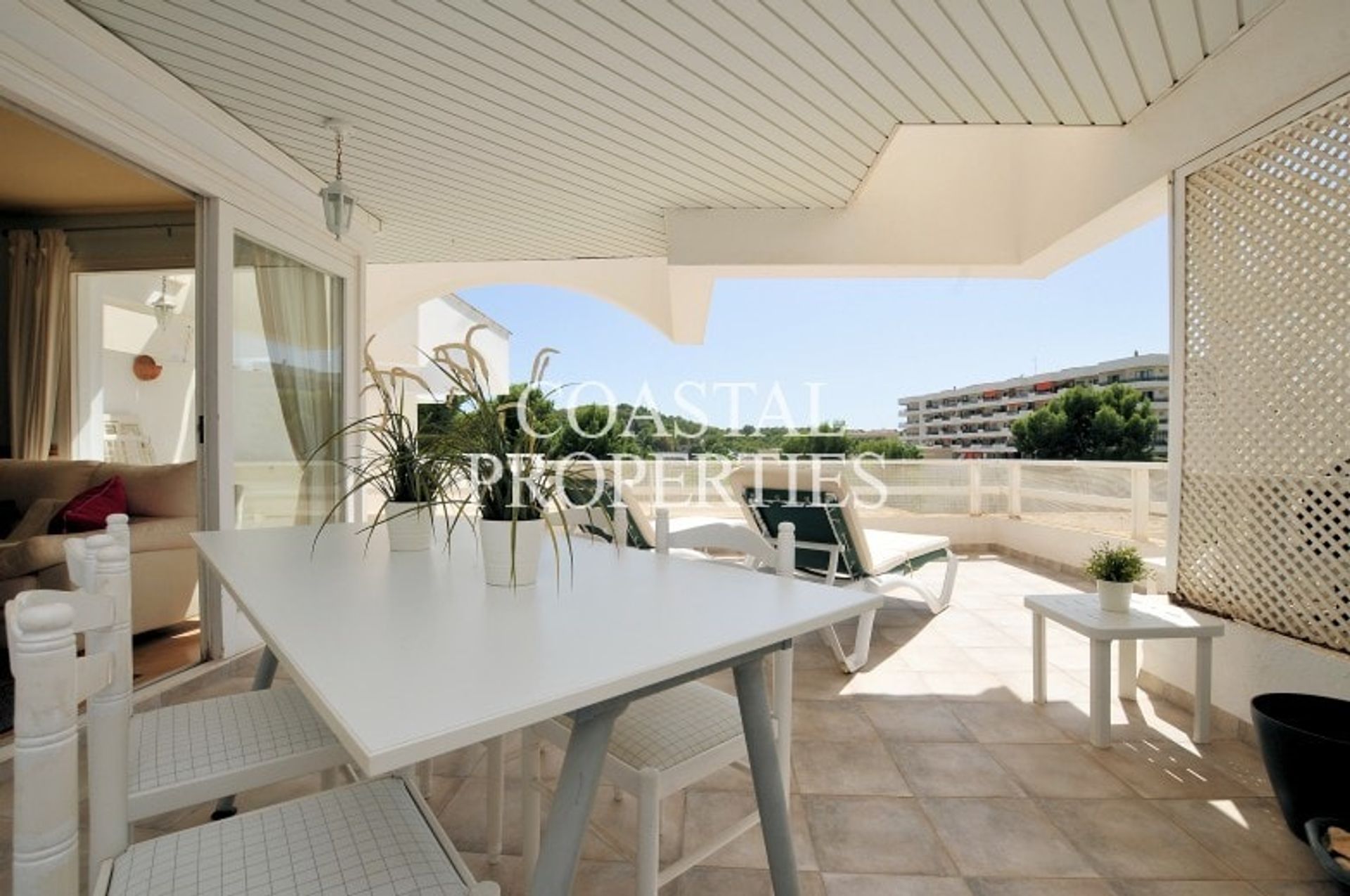 Condominium in Calvia, De Balearen 11314290