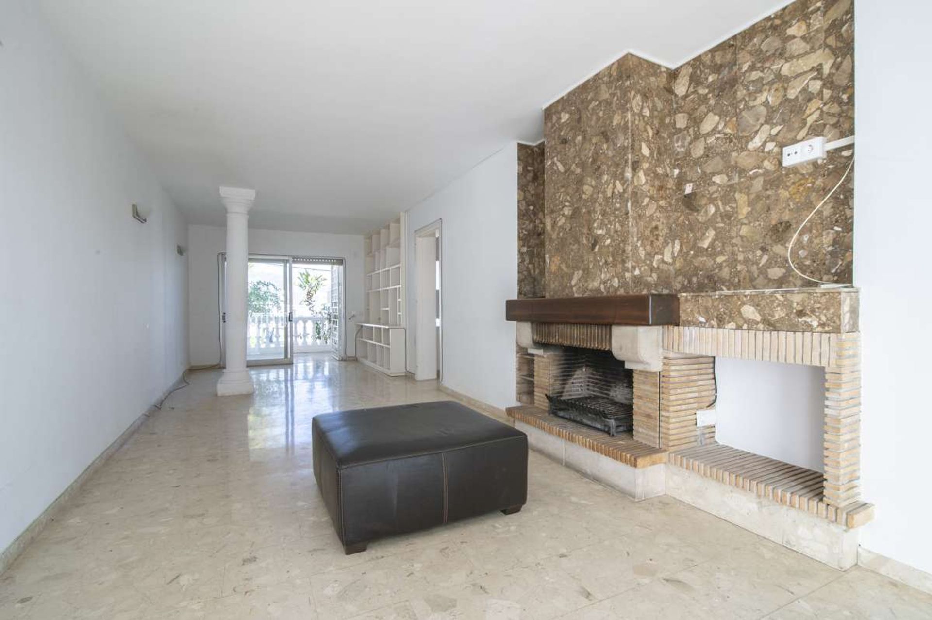 Condominium in San Pedro de Alcántara, Andalusië 11316487