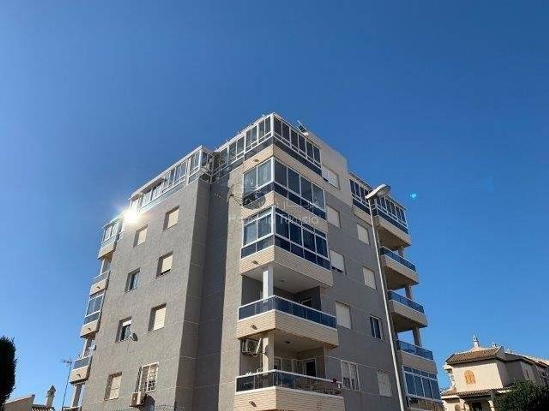 Condominio en Guardamar del Segura, Comunidad Valenciana 11318999