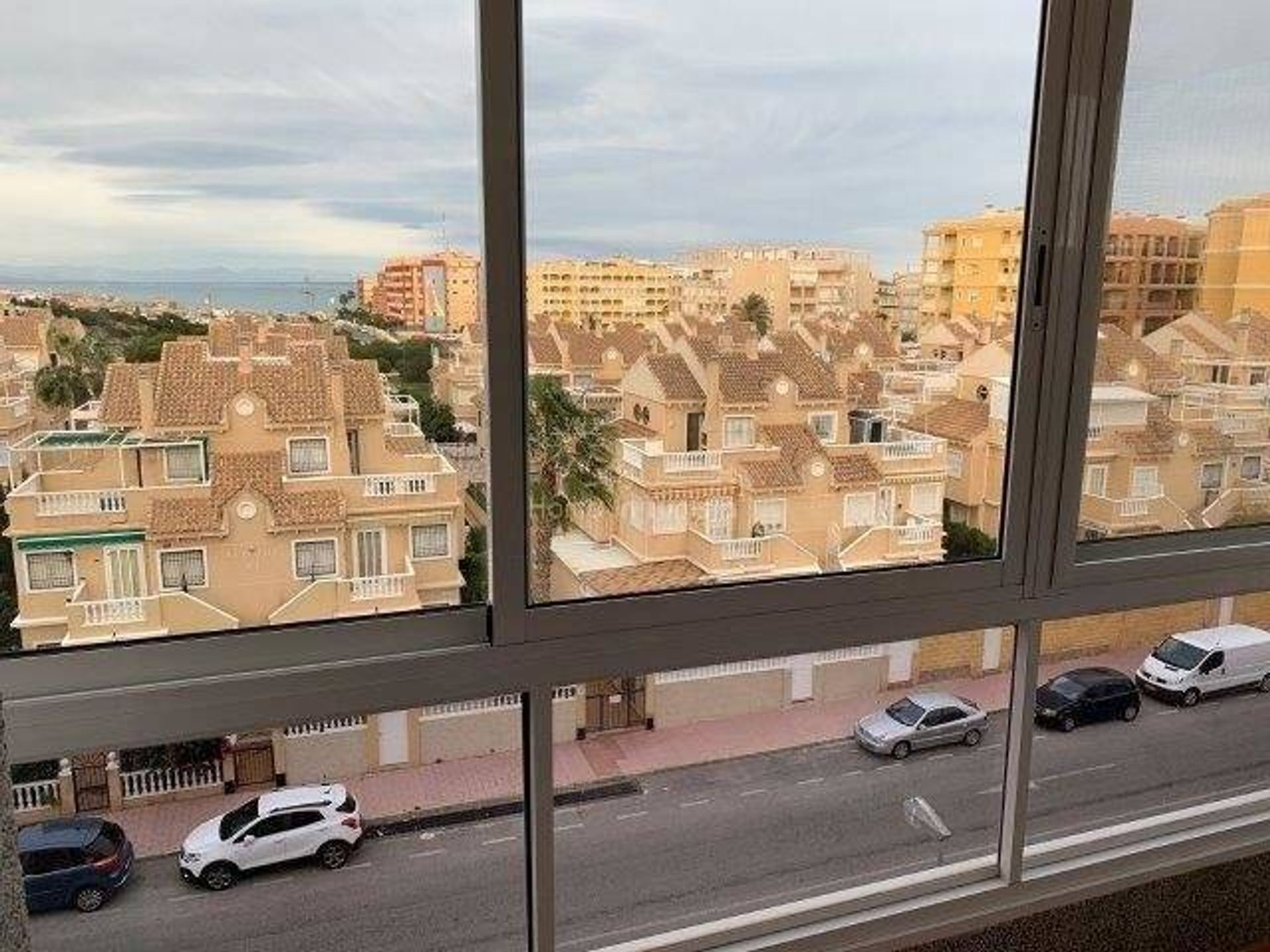 Condominio en Guardamar del Segura, Comunidad Valenciana 11318999