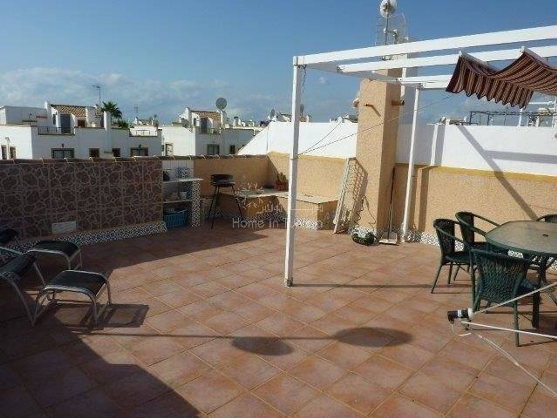 Osakehuoneisto sisään Torrevieja, Valencia 11319045