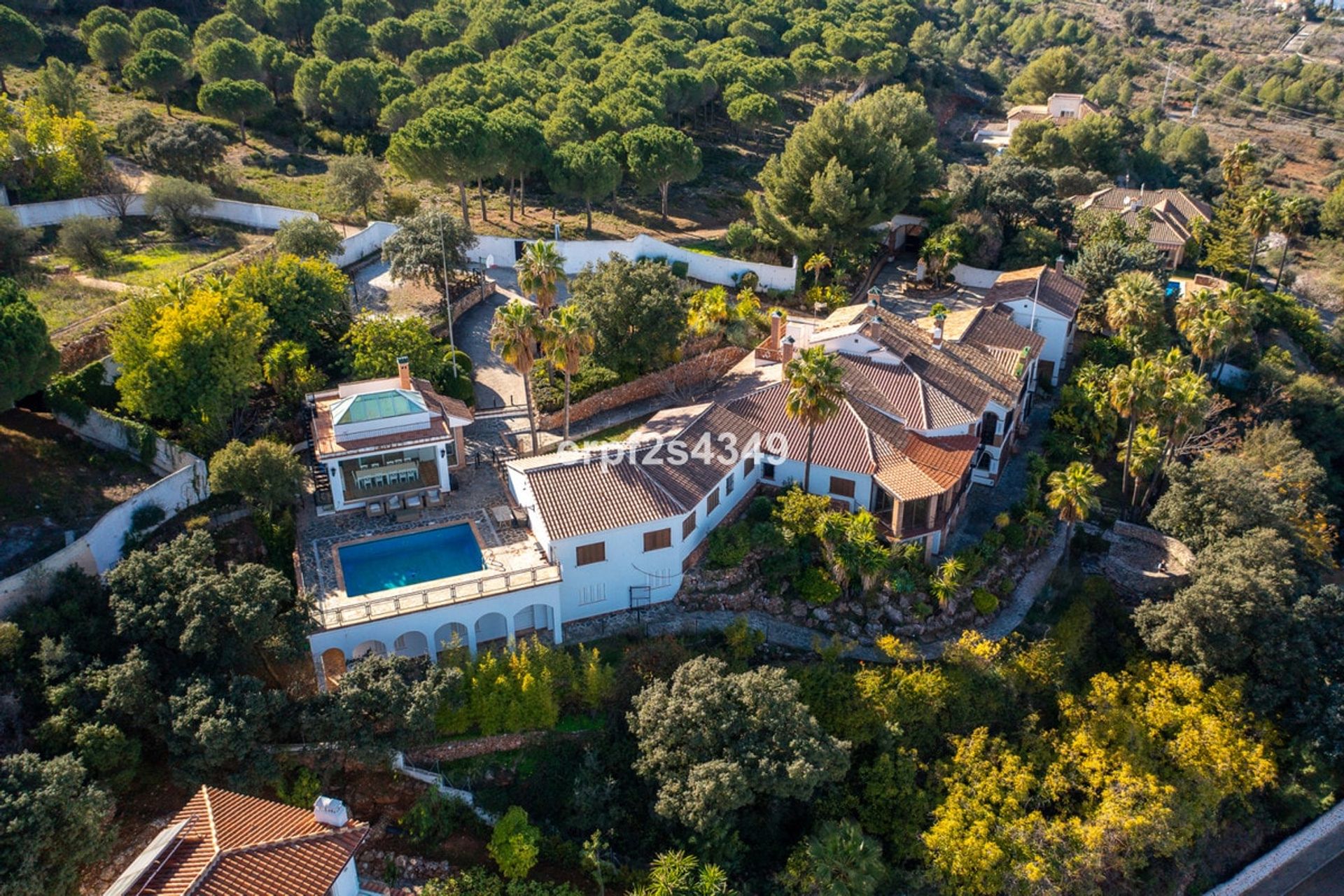 Casa nel Alhaurin el Grande, Andalusia 11320262