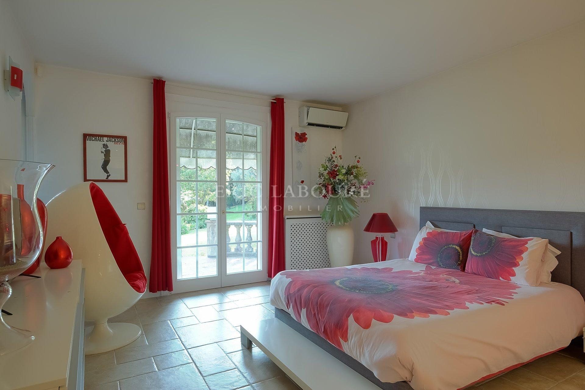 rumah dalam Cannes, Alpes-Maritimes 11321108