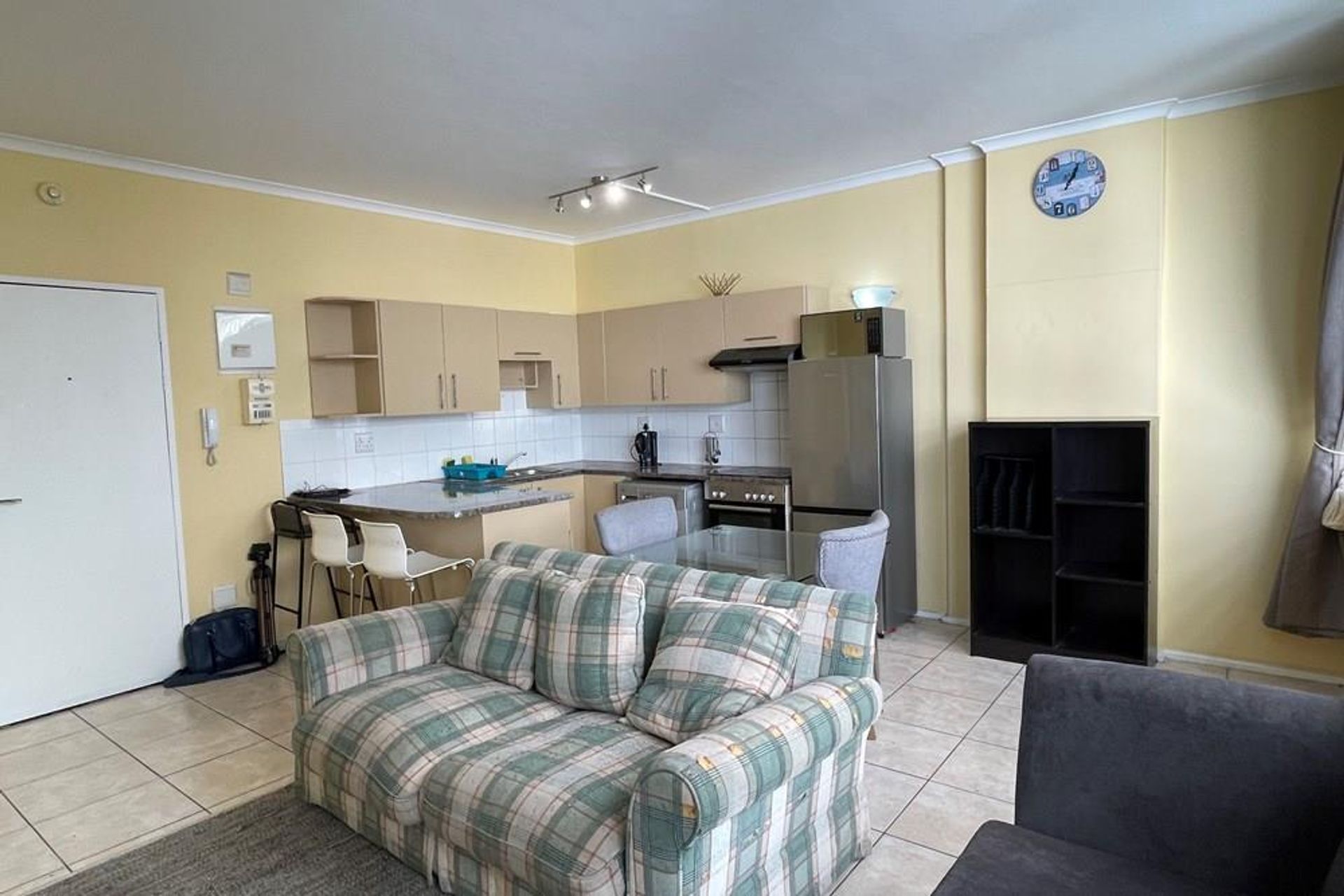 Osakehuoneisto sisään Cape Town, 37 Roeland Street 11321236