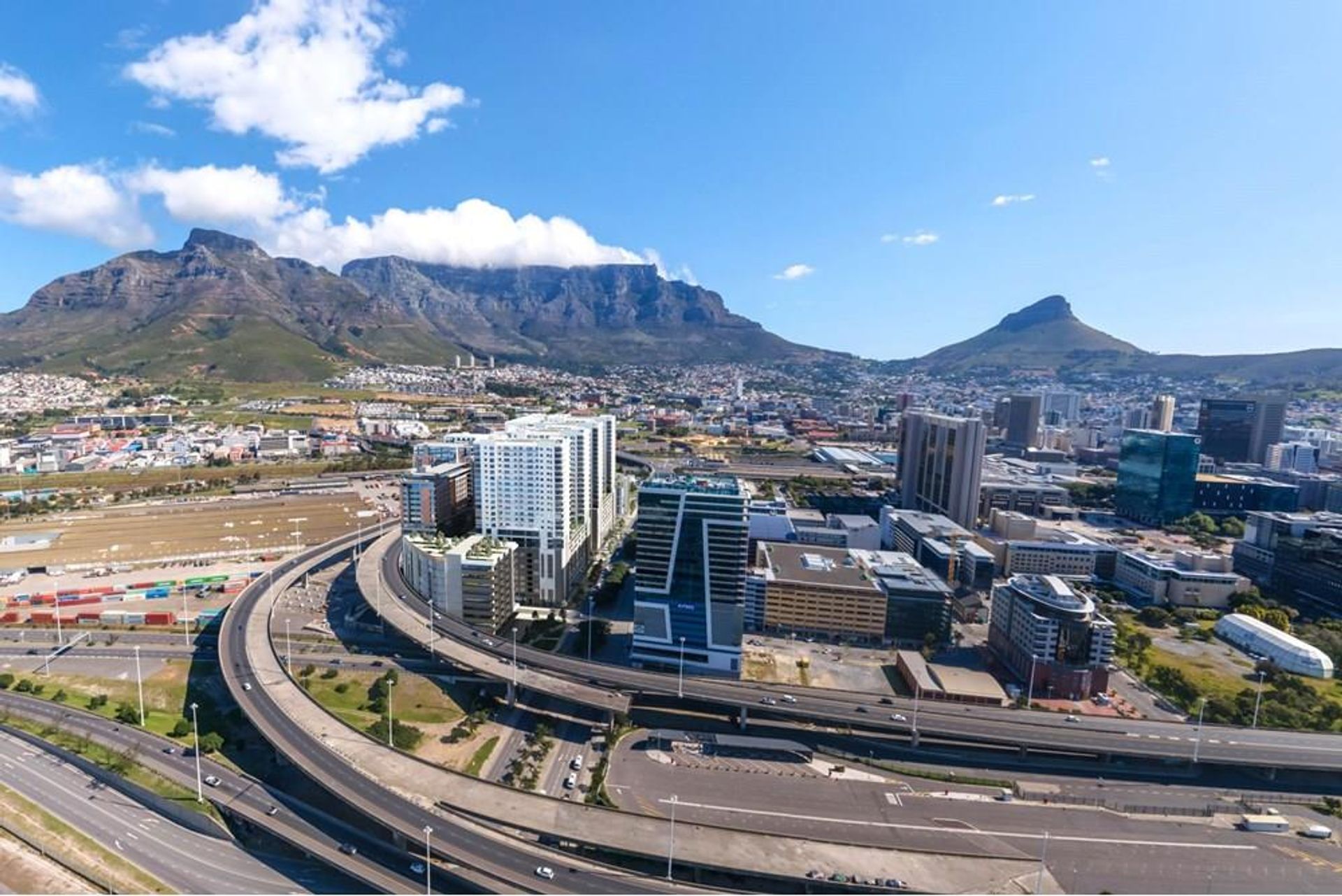 Condominium in Kaapstad, Christiaan Barnard Street 11321239