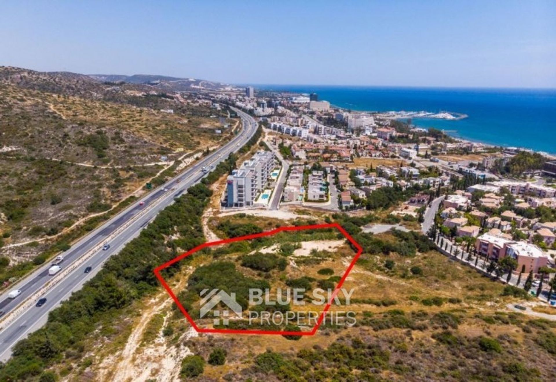 Land im Agios Tychon, Larnaka 11321269