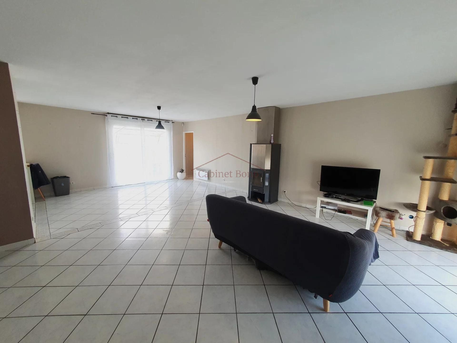 casa en Chauny, Hauts-de-France 11321580