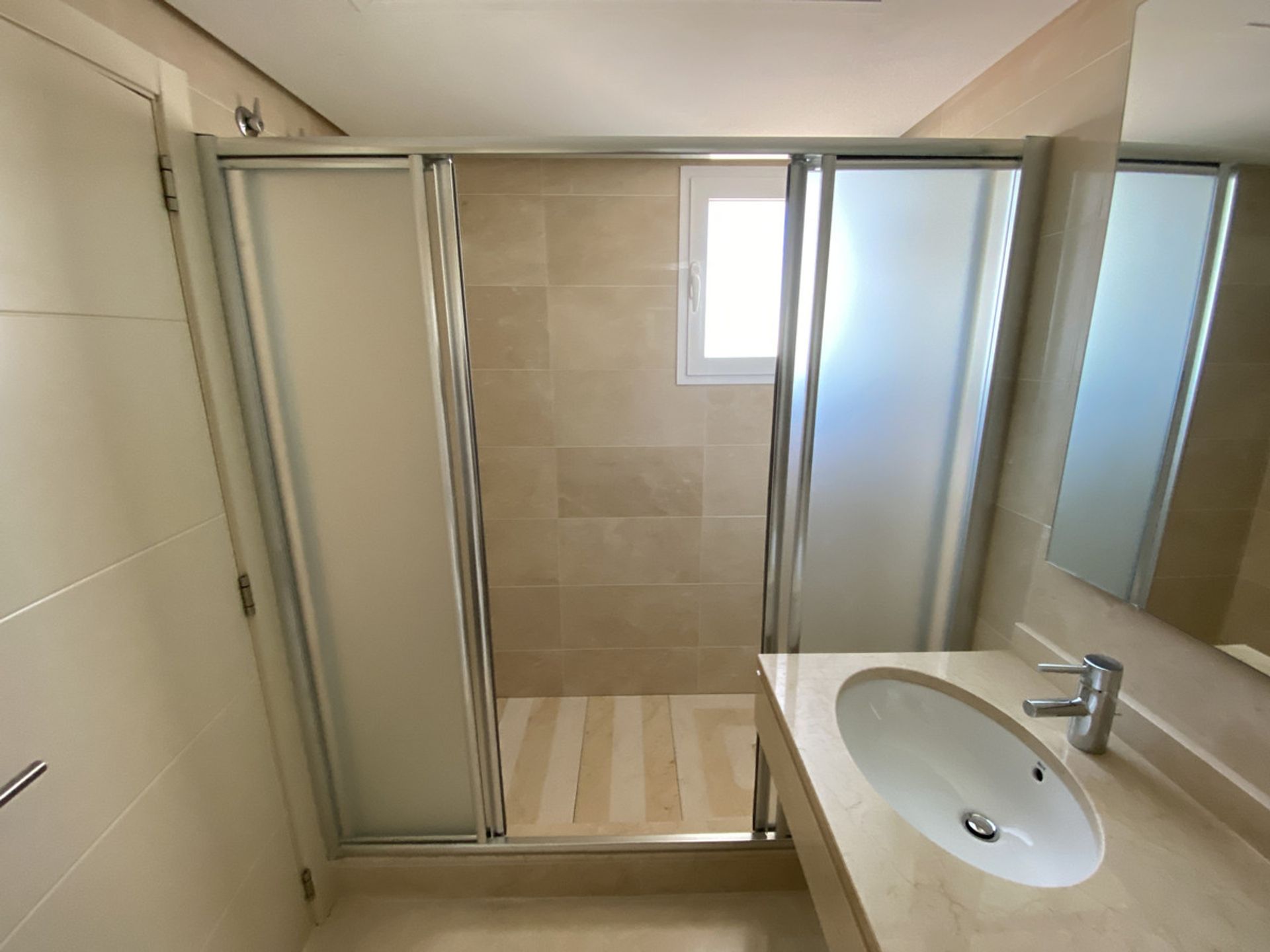 Condominio nel Casares, Andalucía 11322460