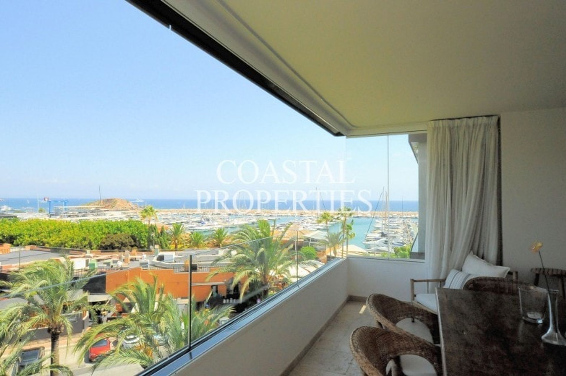 Condominio en La Bonanova, Islas Baleares 11323147