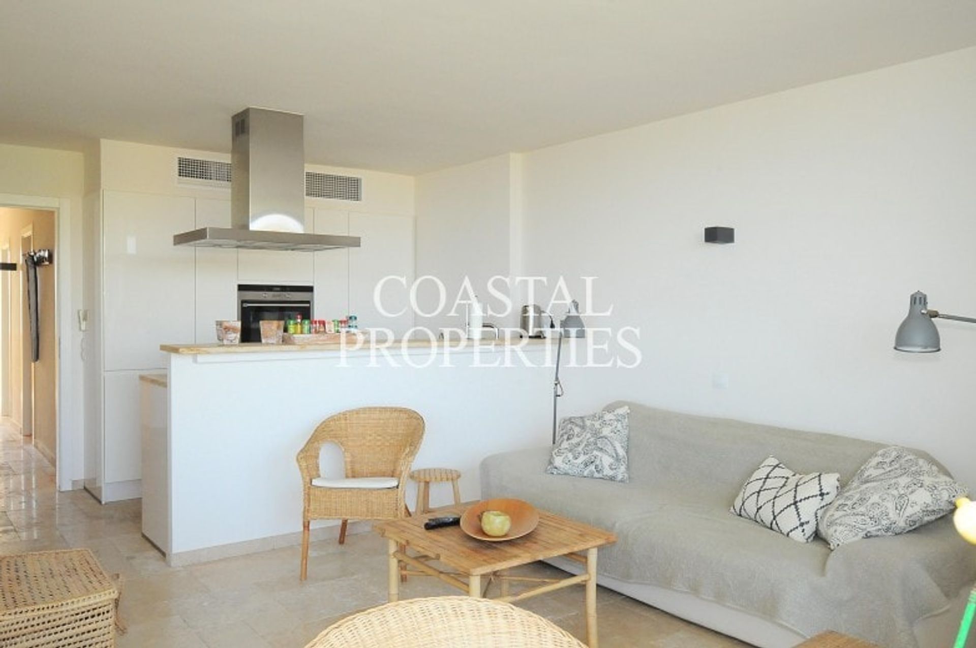 Condominium in La Bonanova, Balearic Islands 11323147